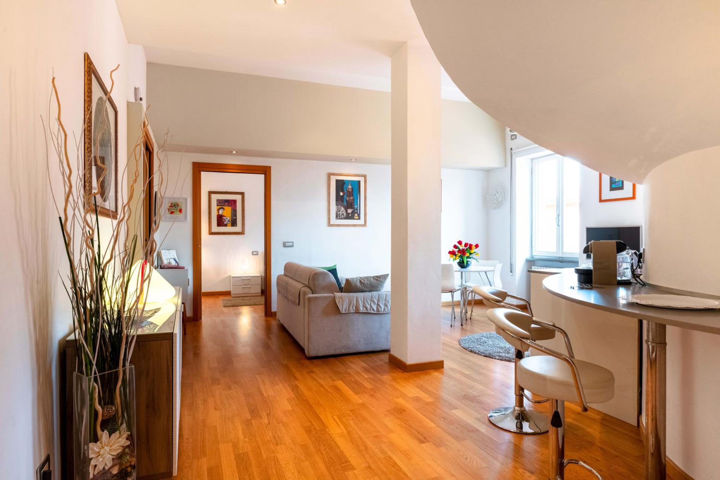 One-Bedroom Apartment