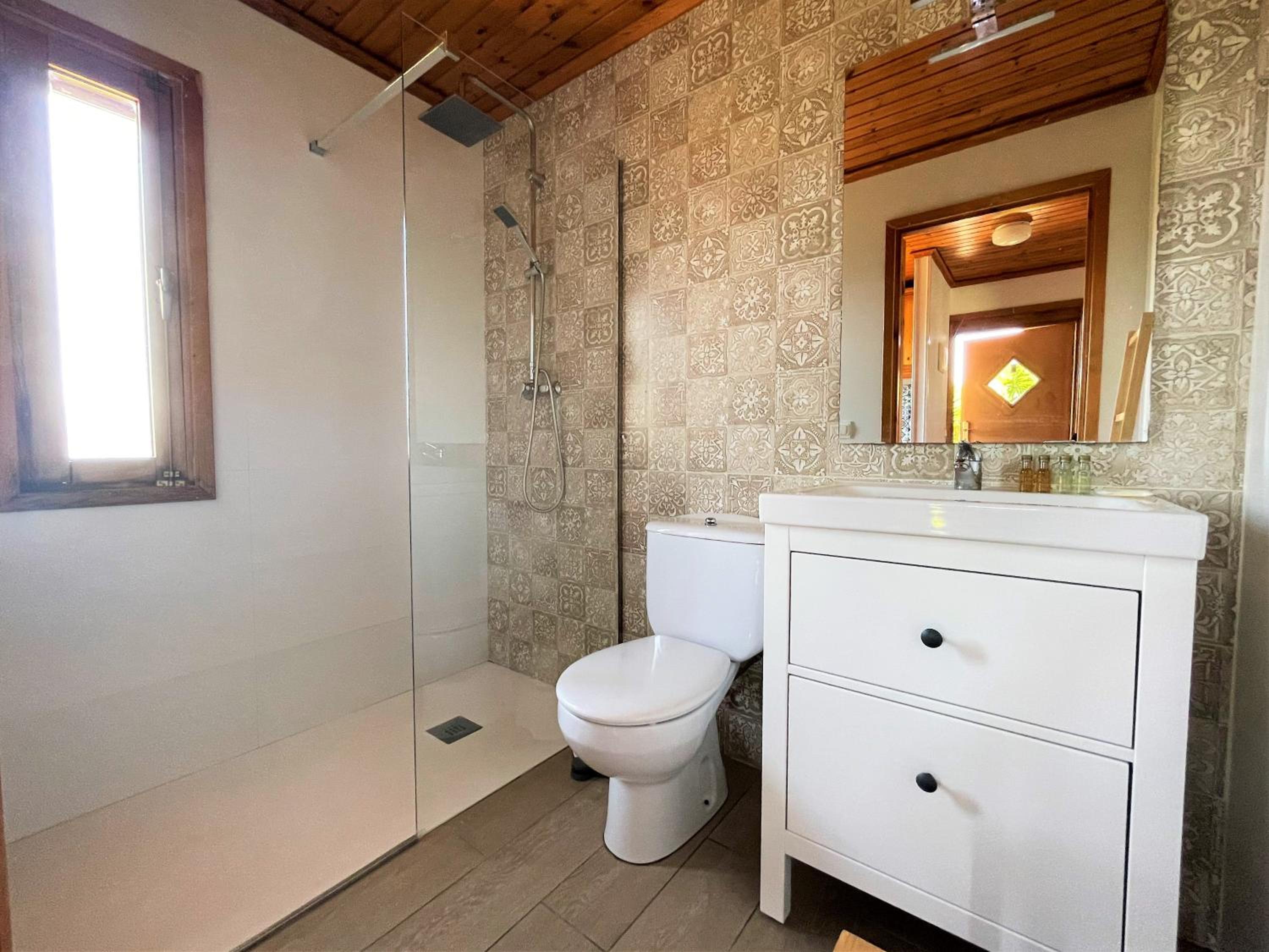 One-Bedroom Chalet - Photo 14