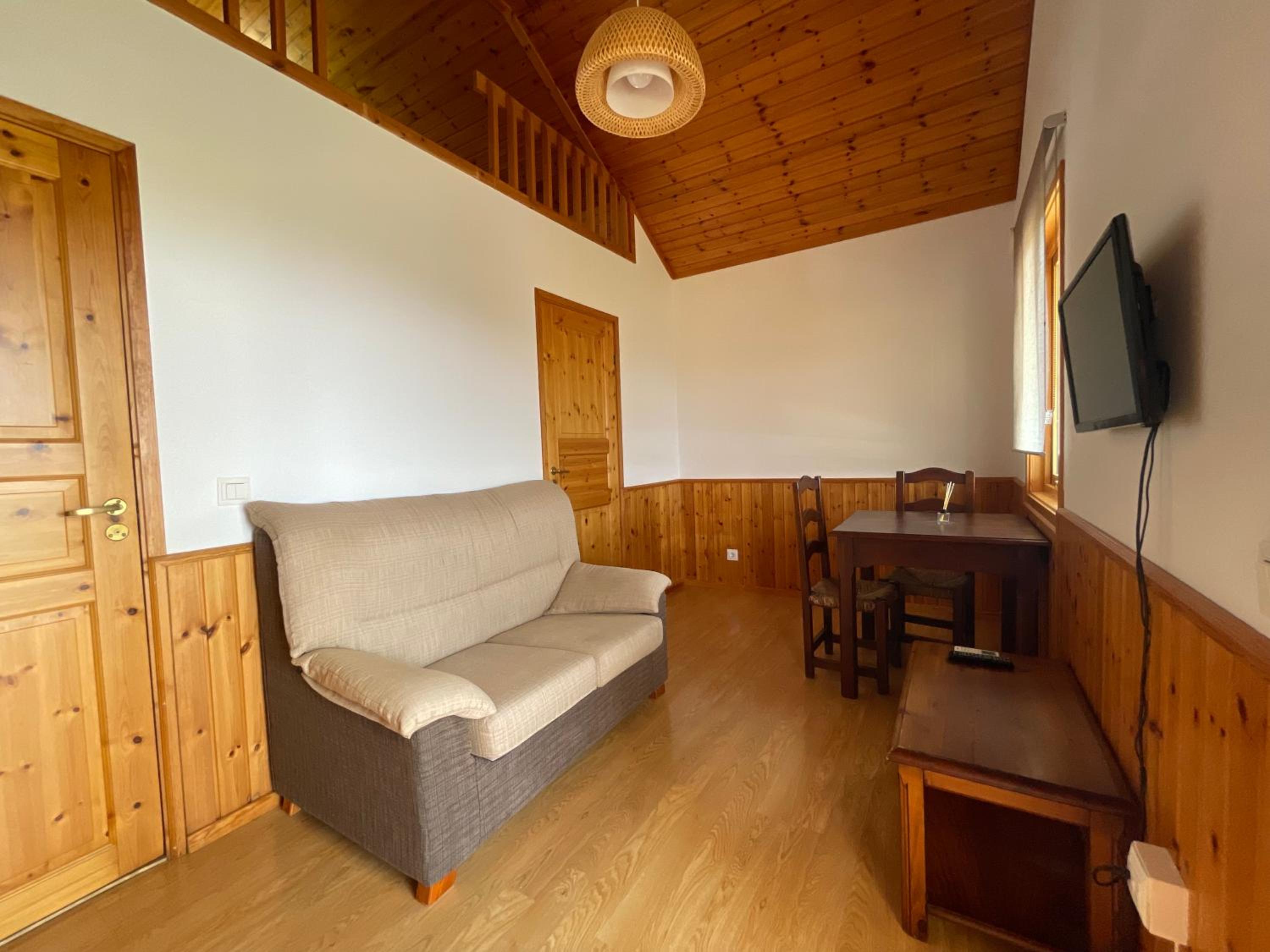 One-Bedroom Chalet - Photo 2