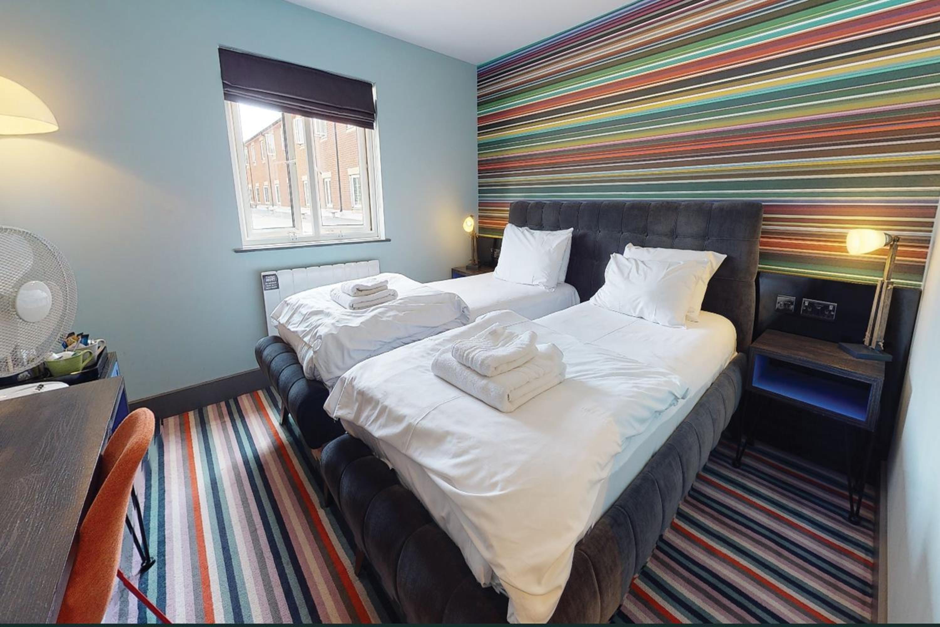 Twin Room - Photo 1