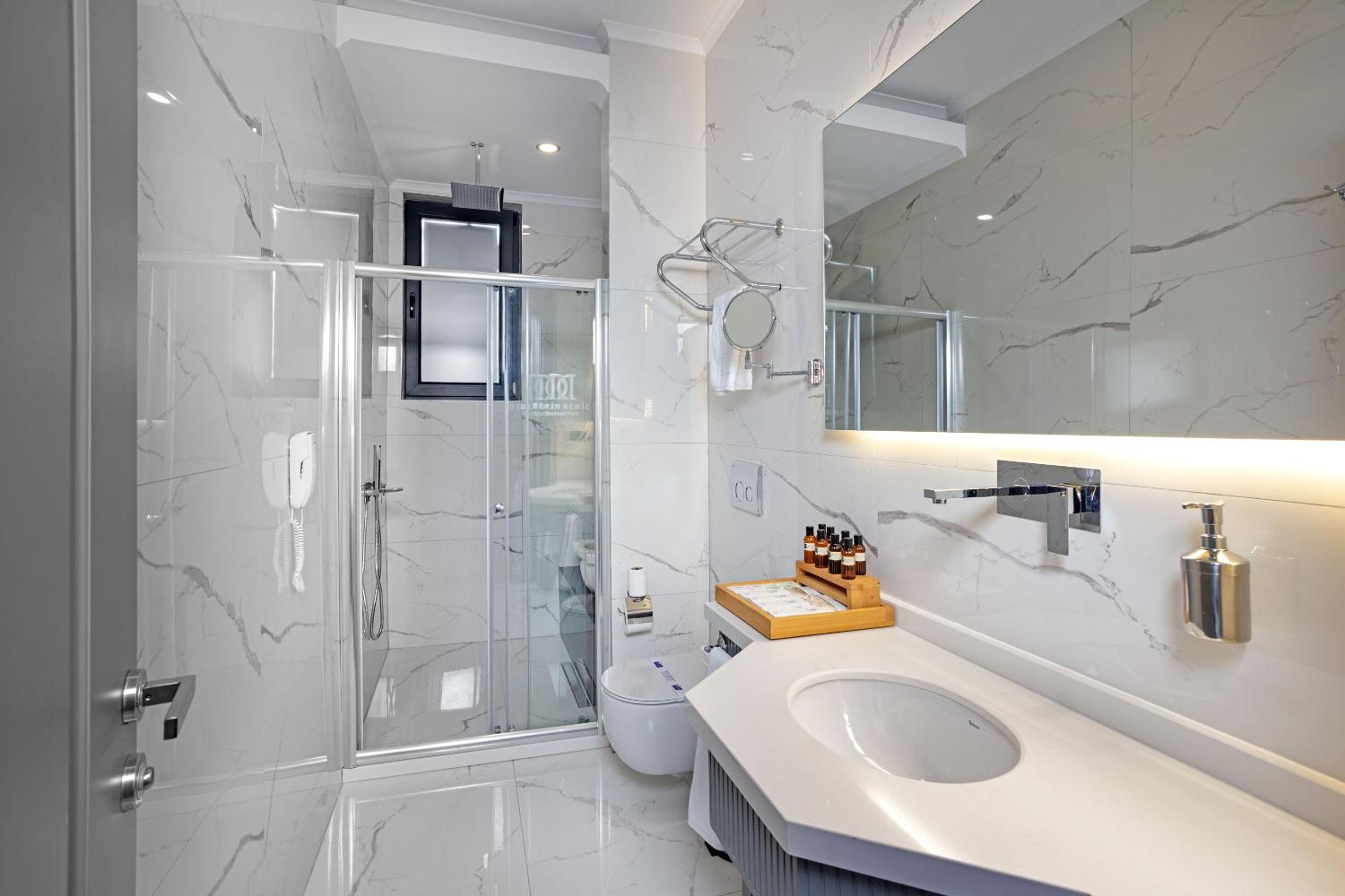 Suite With Sea View photo 3