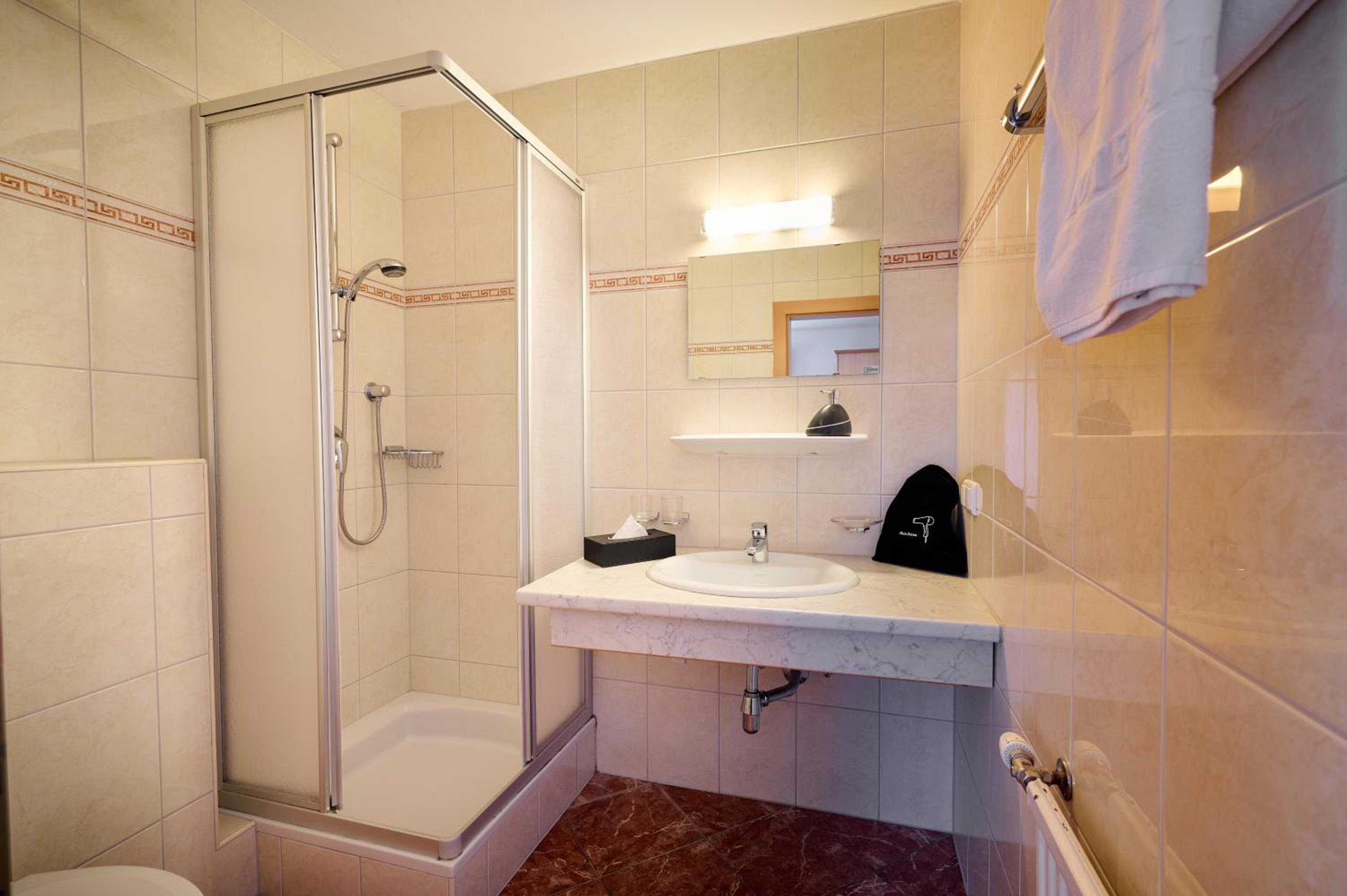 Double Room with Mountain View - Photo 2