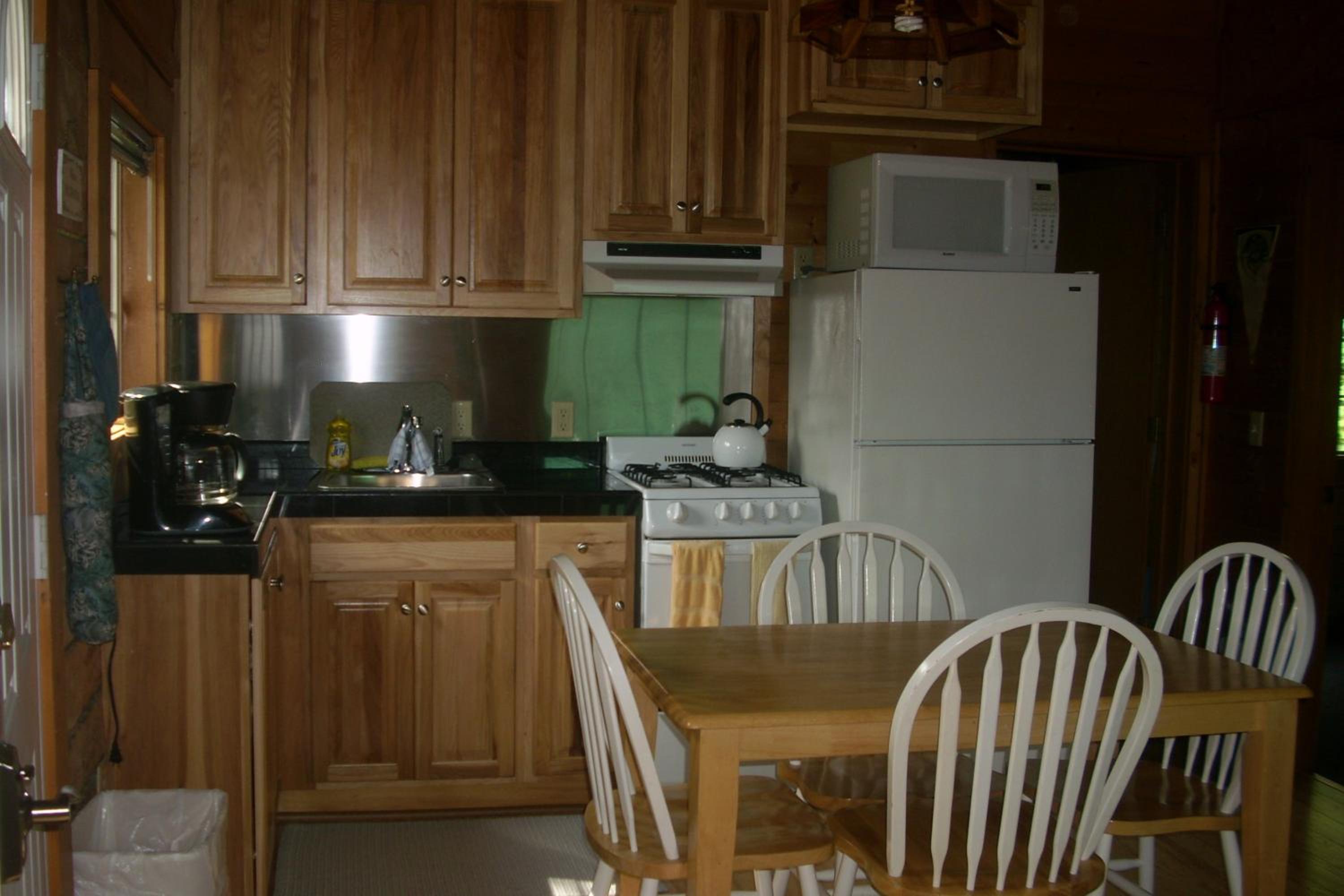 The Wolf's Den Cabin photo 2