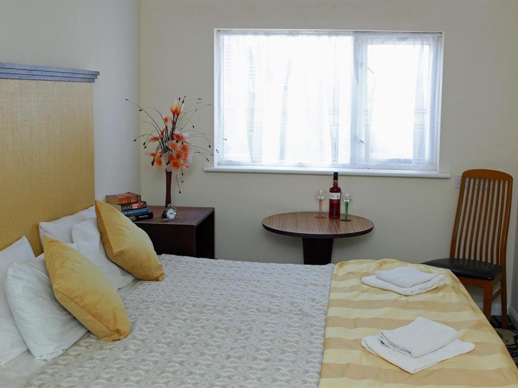 Double Room with Private Bathroom