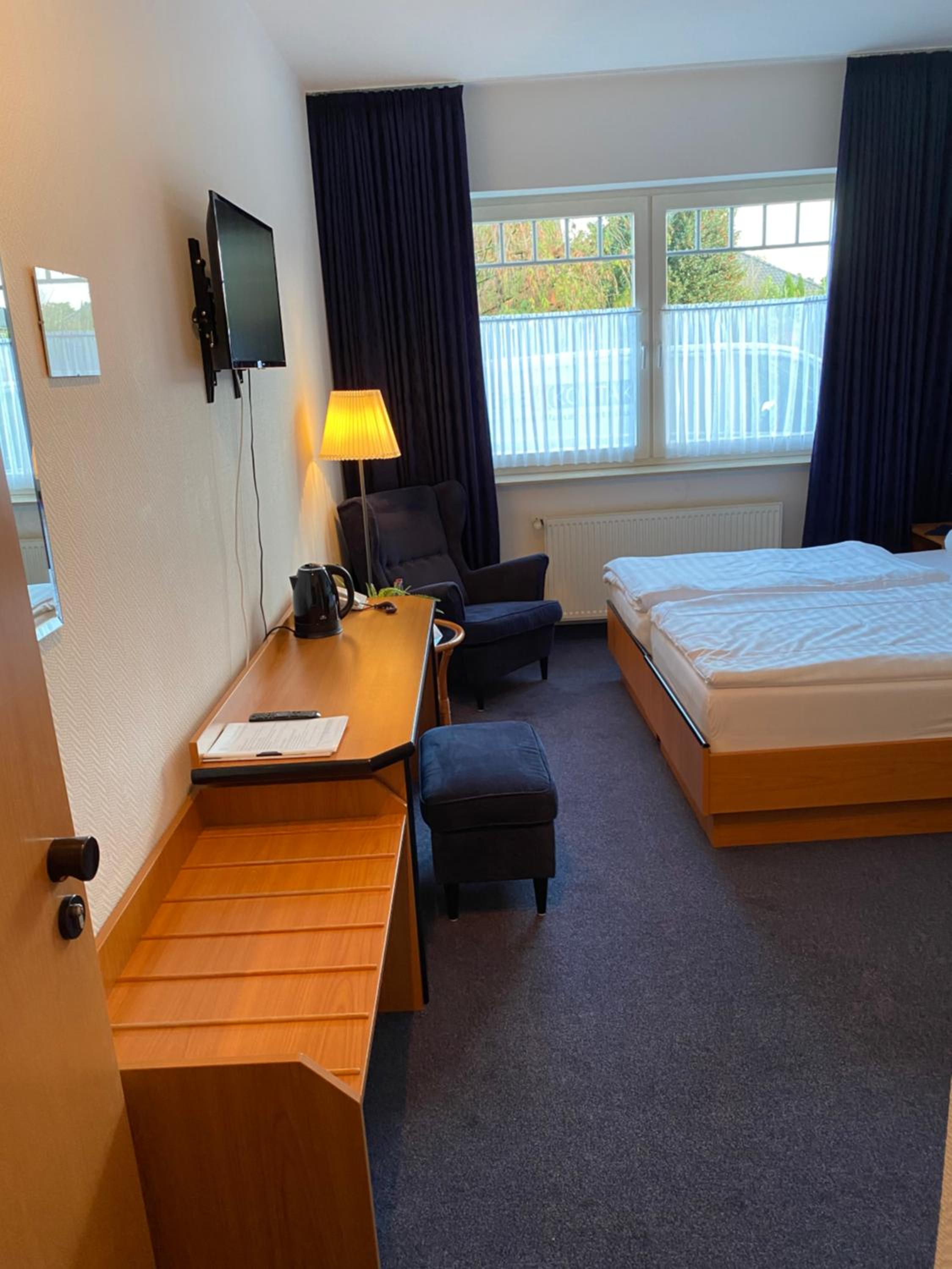 Single Room photo 3