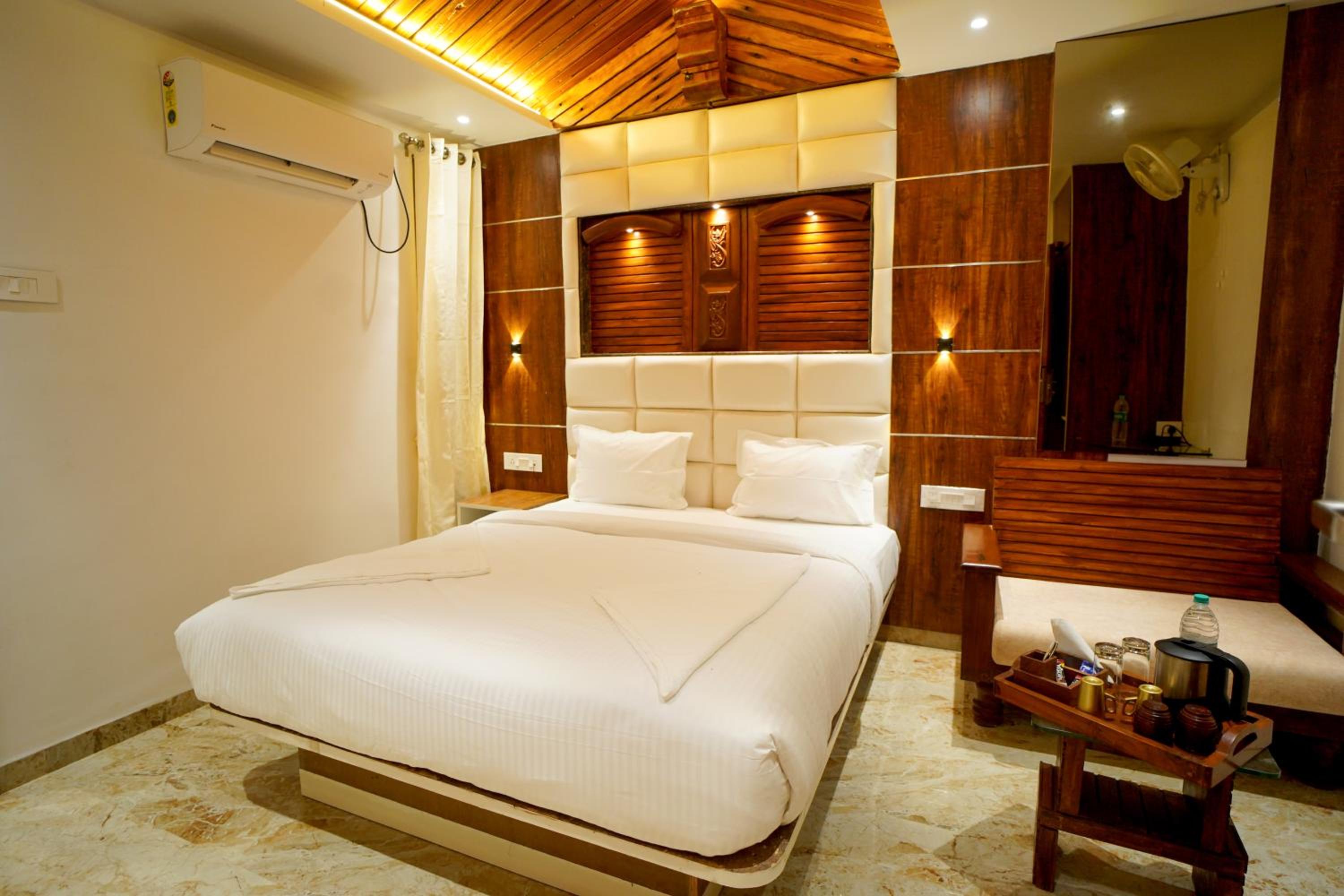 Deluxe room without balcony - Photo 15