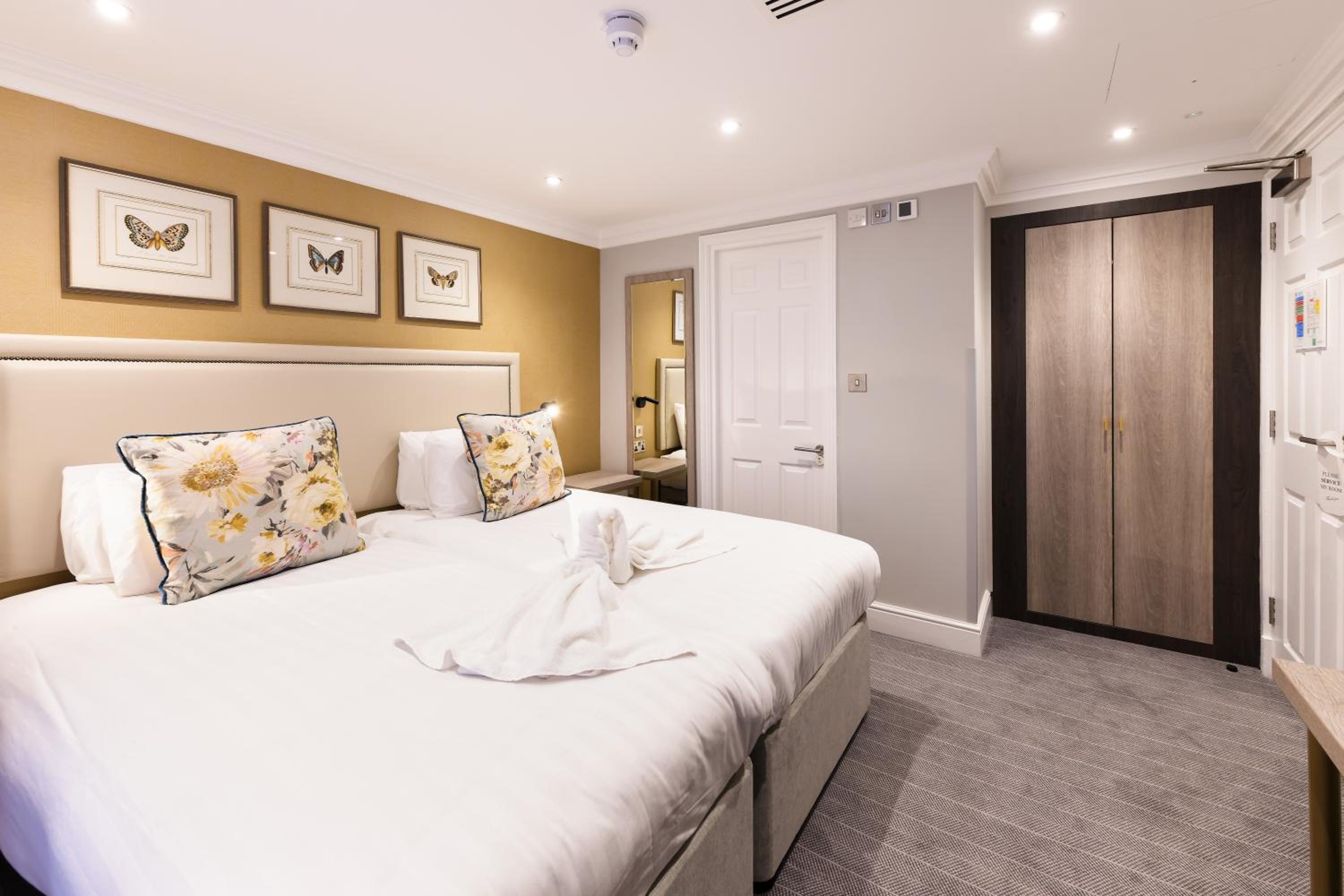 Standard Twin Room photo 1