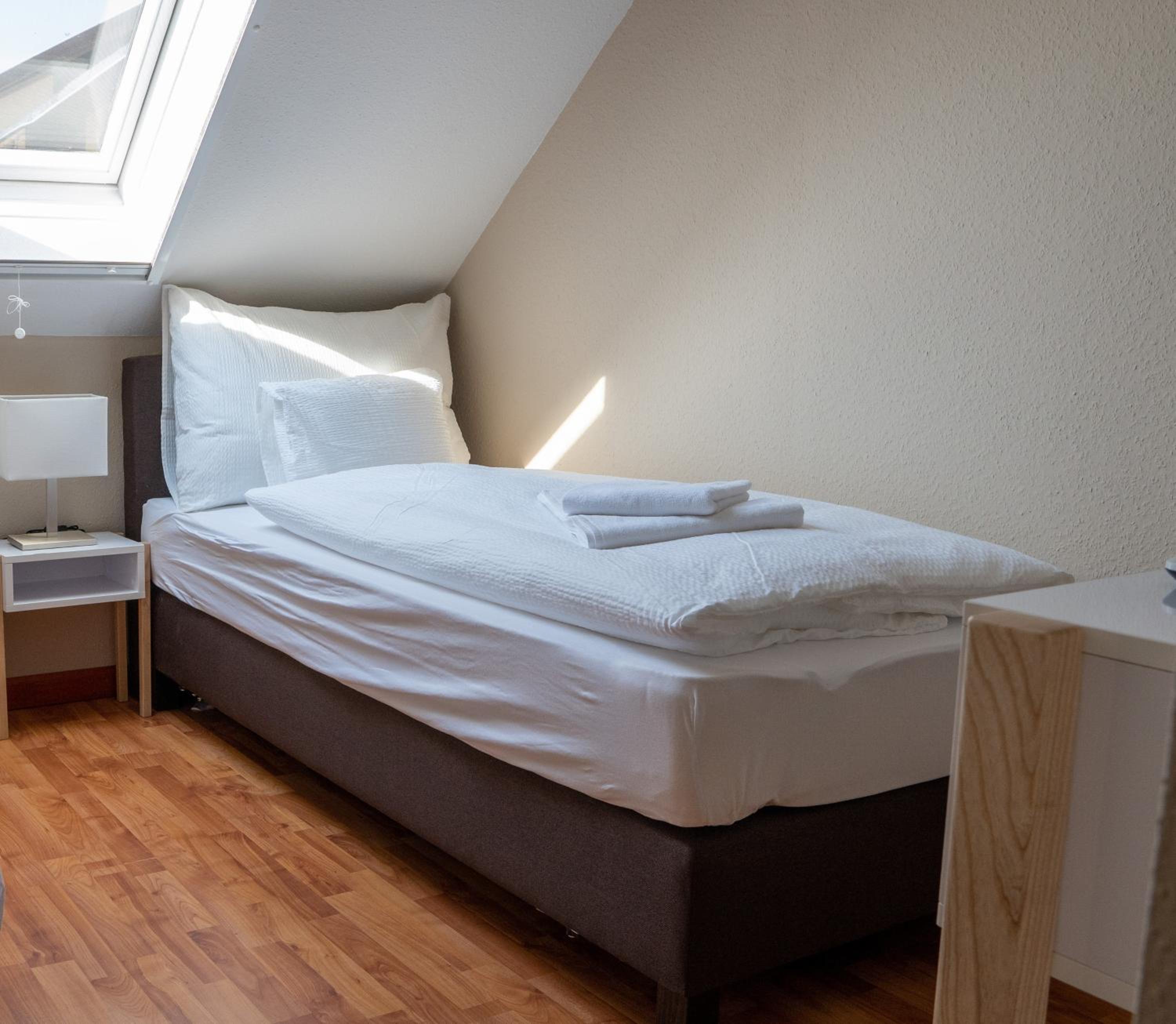 Standard Single Room with Shower