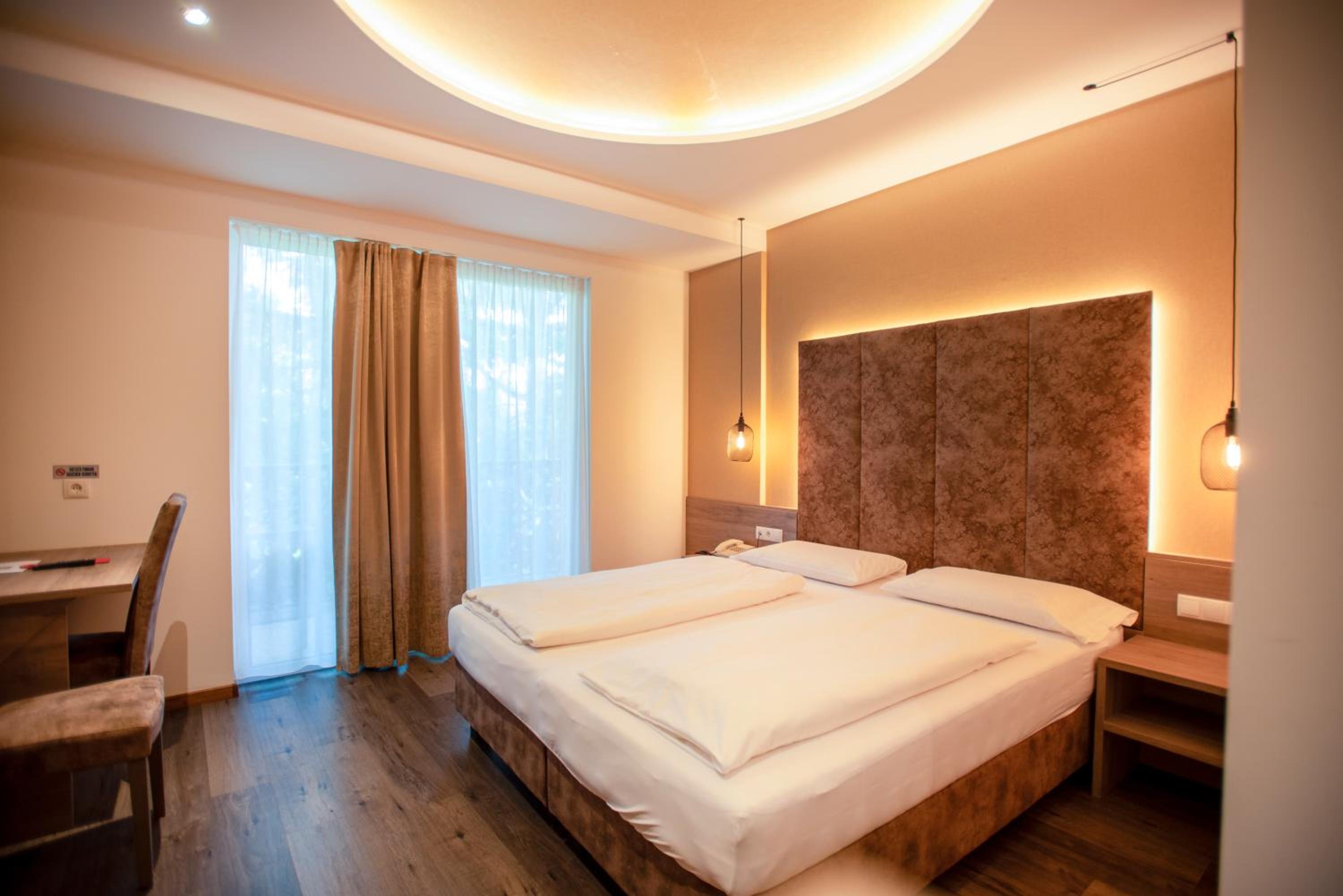 Superior Double Room - Photo 2
