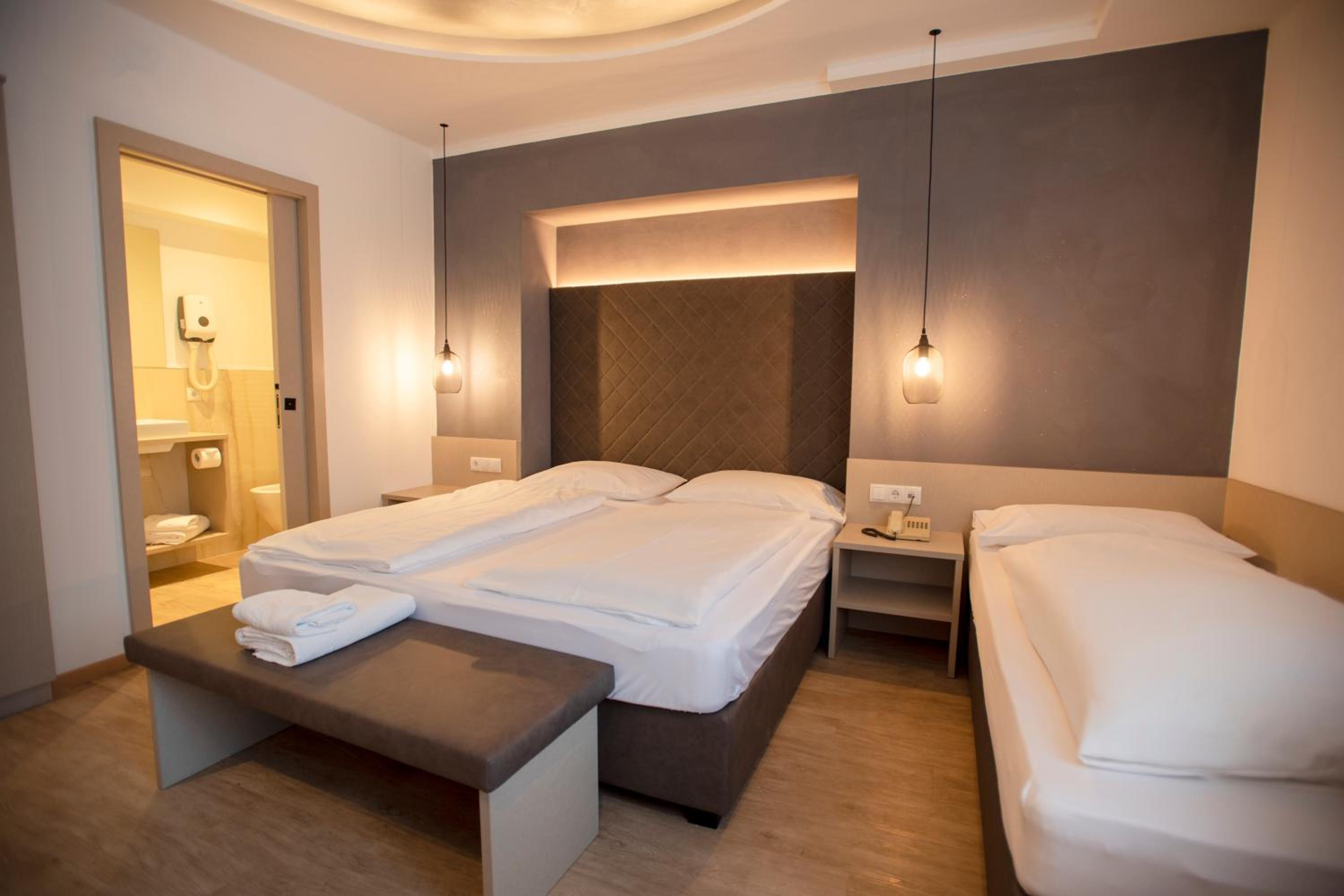 Triple Room - Photo 3