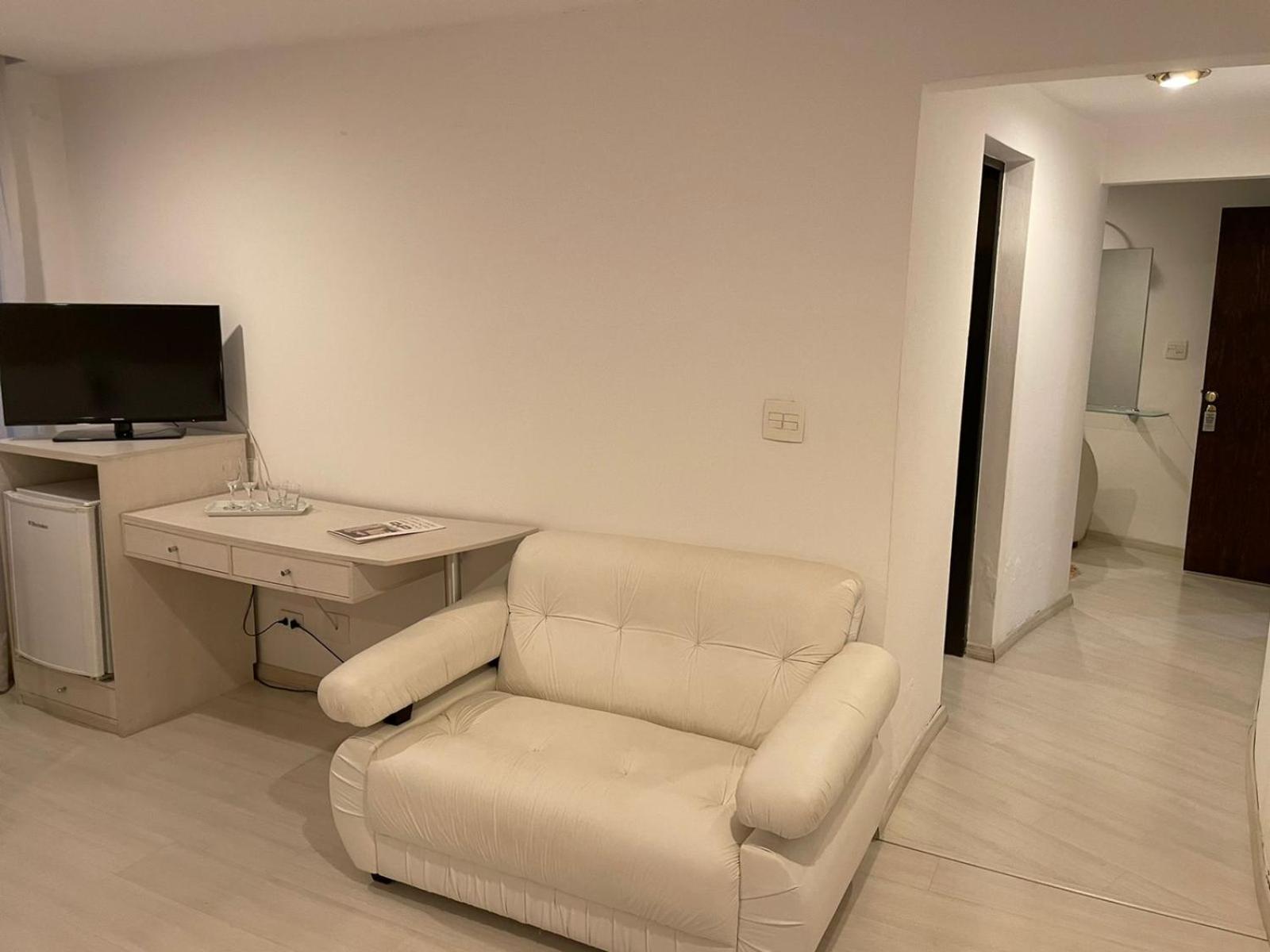 King Suite with Spa Bath photo 3