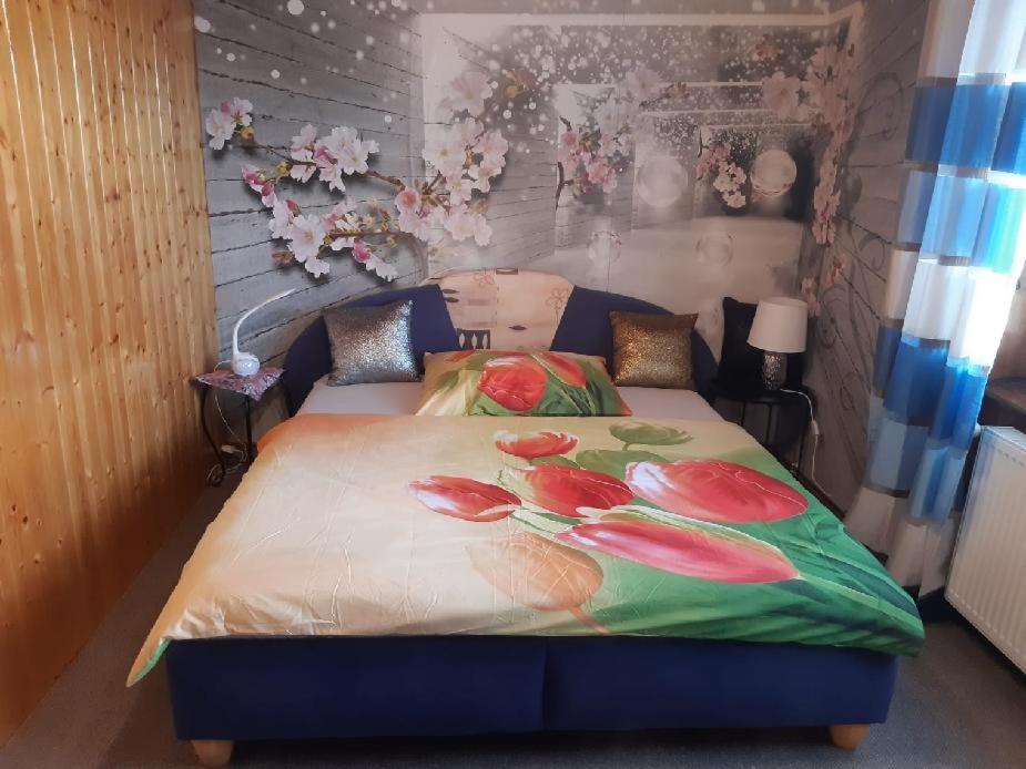 One-Bedroom Apartment - Photo 6