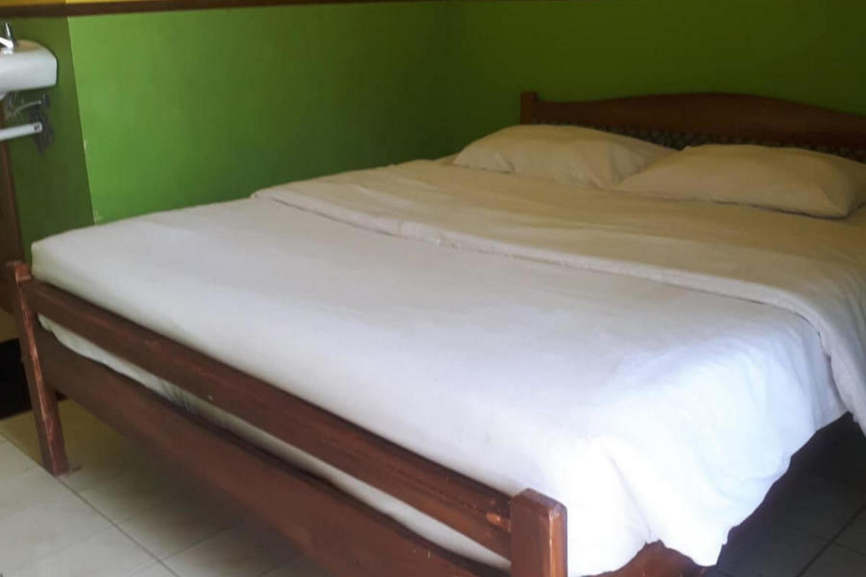 Standard Double Room - Photo 3