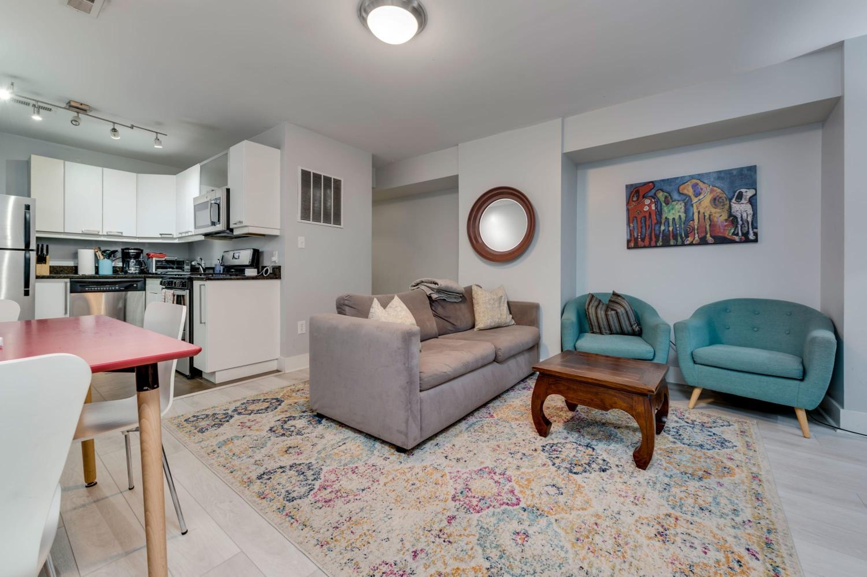Apartment photo 1