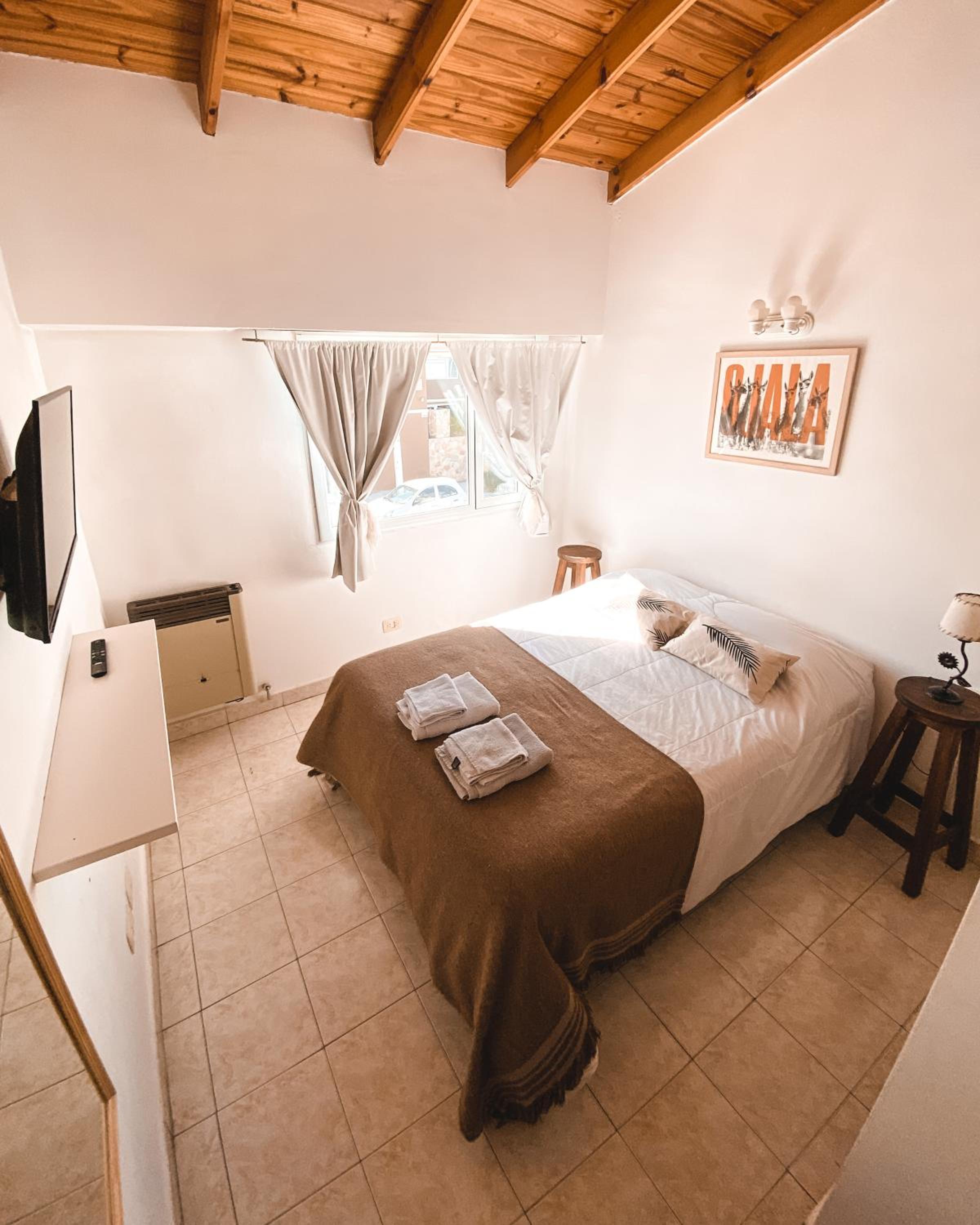 Double Room with Shared Bathroom photo 1