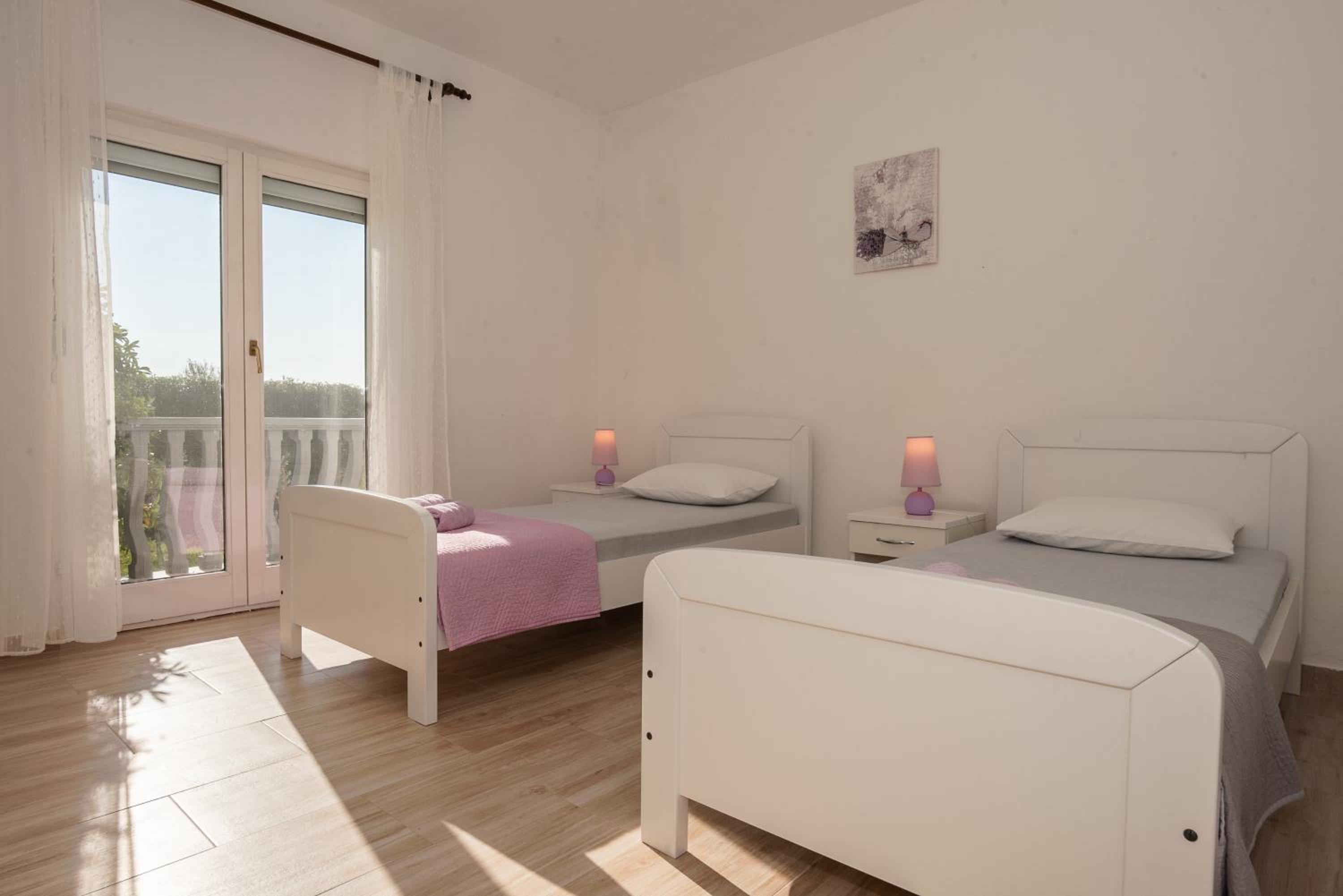 Villa photo 3