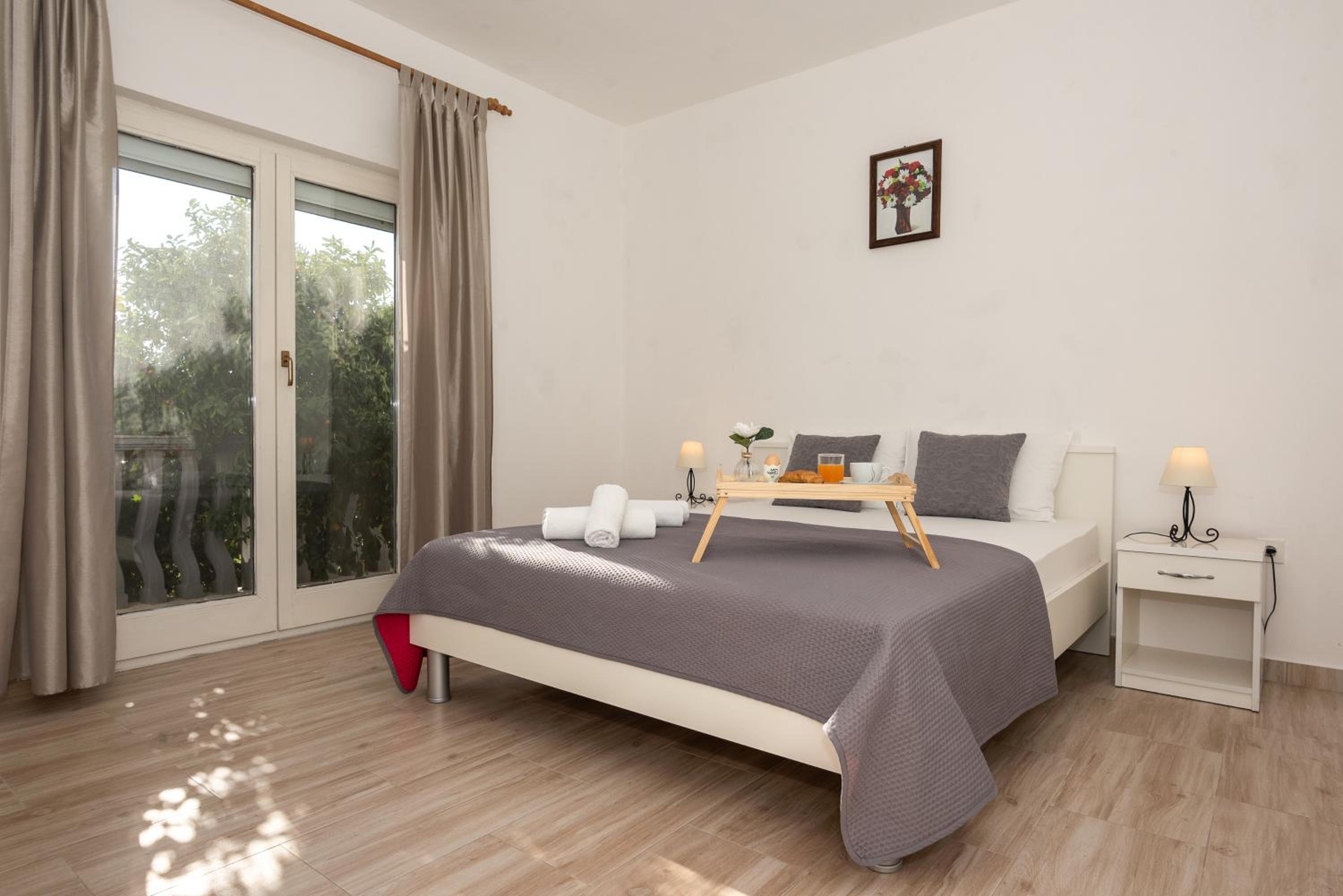 Villa photo 1