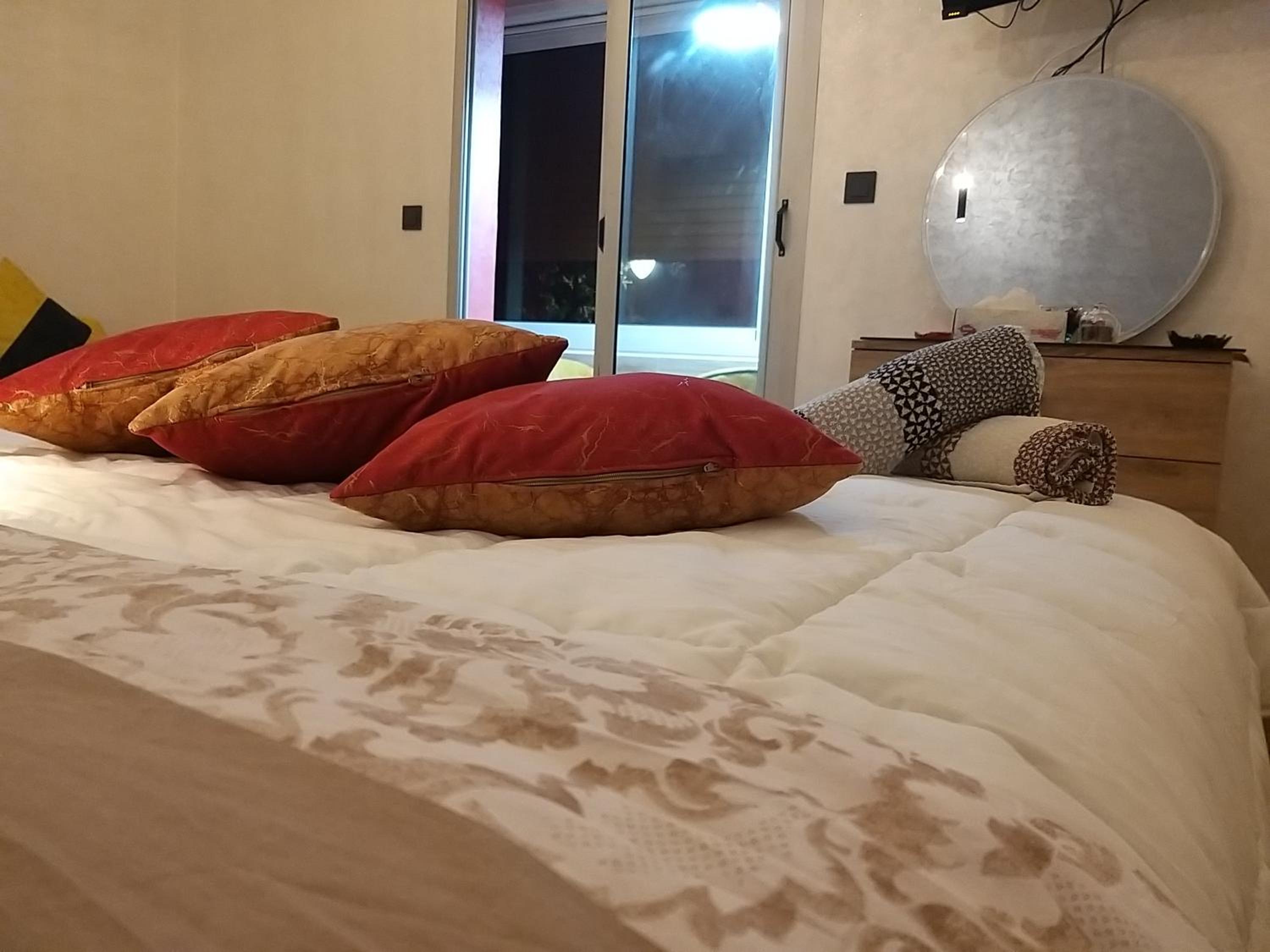 One-Bedroom Apartment - Photo 16