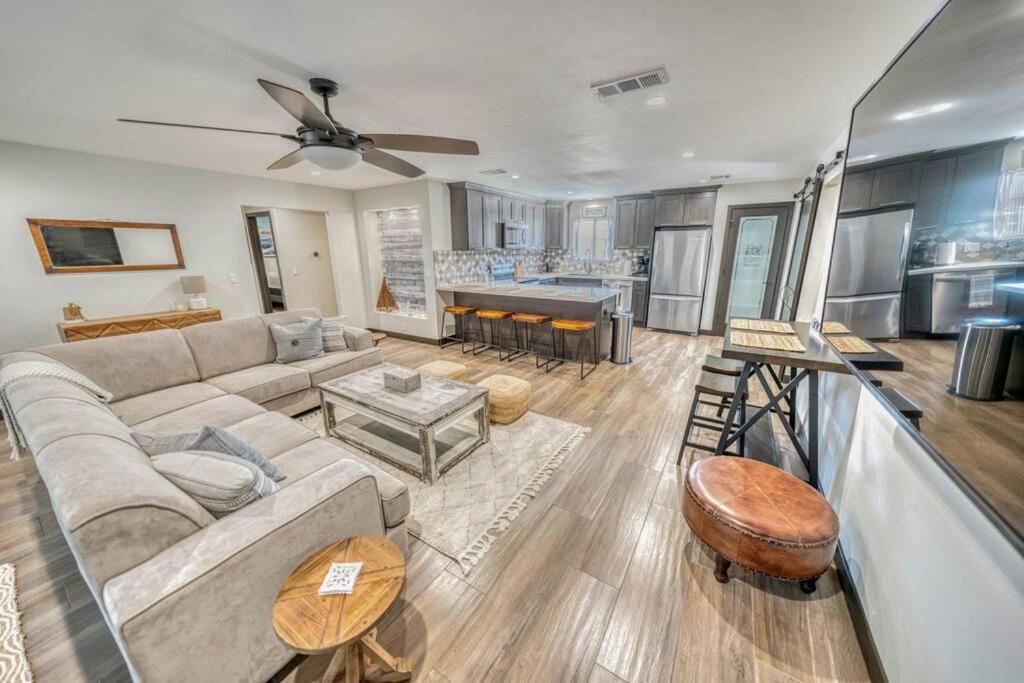 Three-Bedroom House photo 1