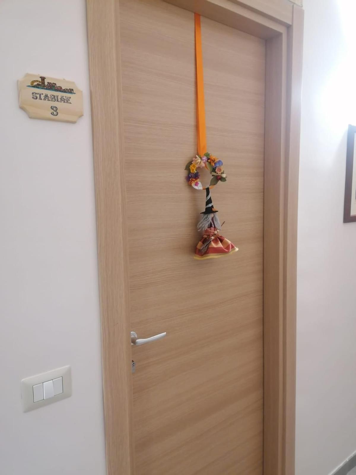 Quadruple Room with Private Bathroom - Photo 7