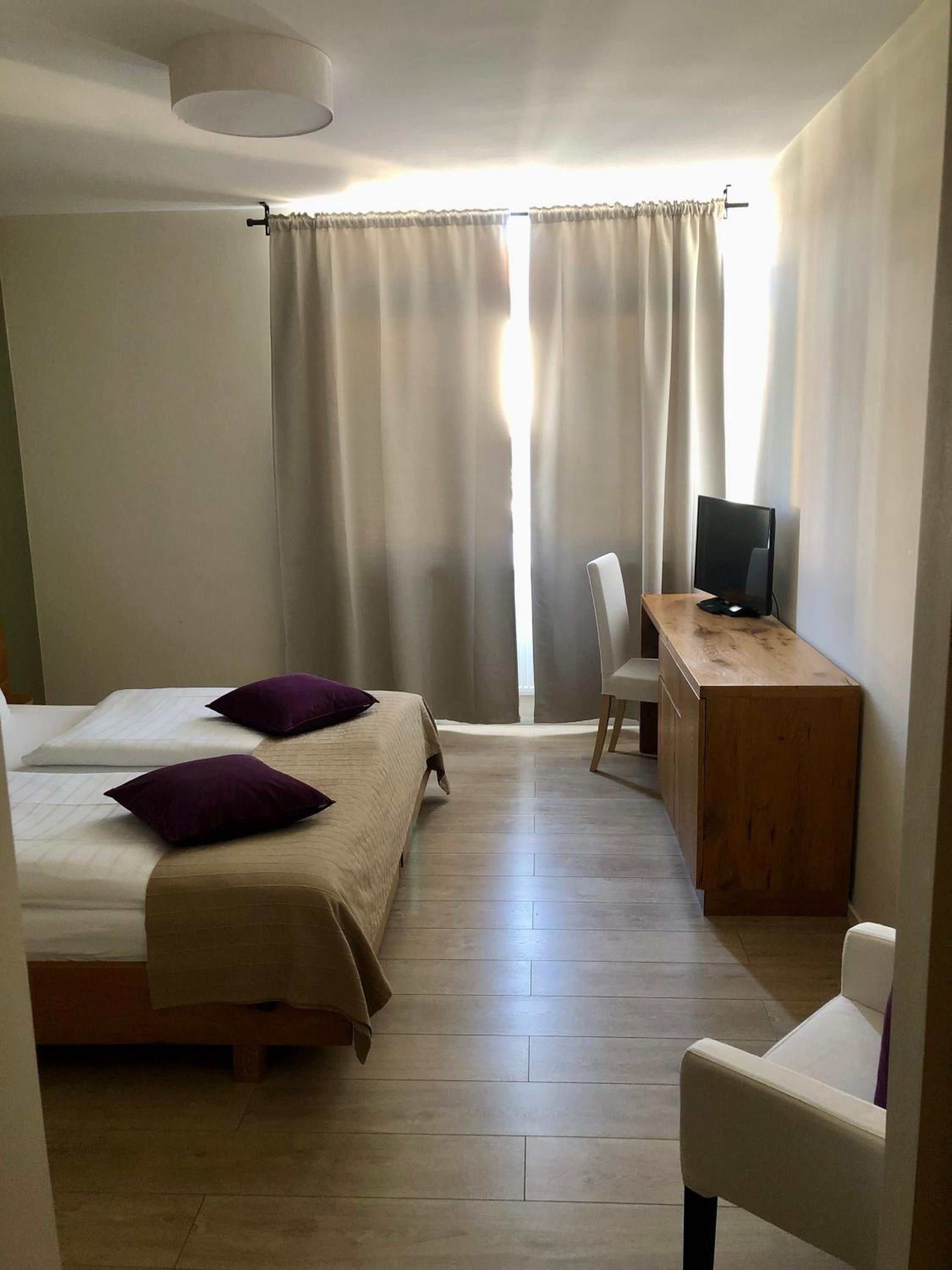 Budget Double or Twin Room - Photo 1