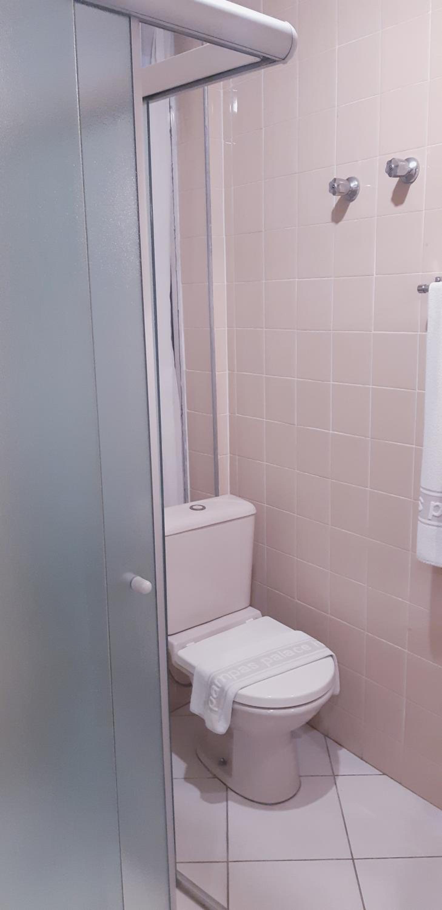 Budget Twin Room photo 3