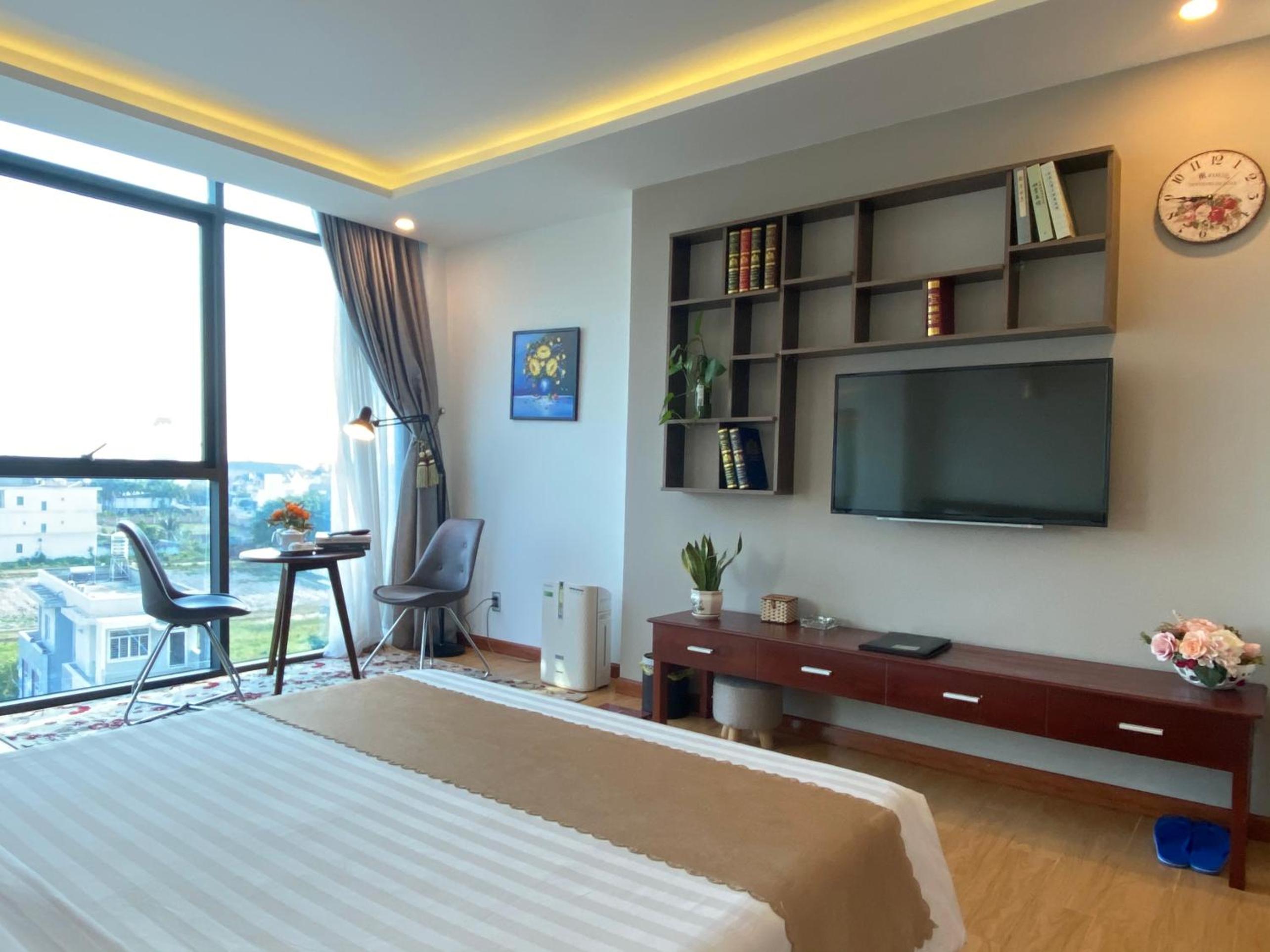 Deluxe Room (2 Adults + 1 Child) photo 2