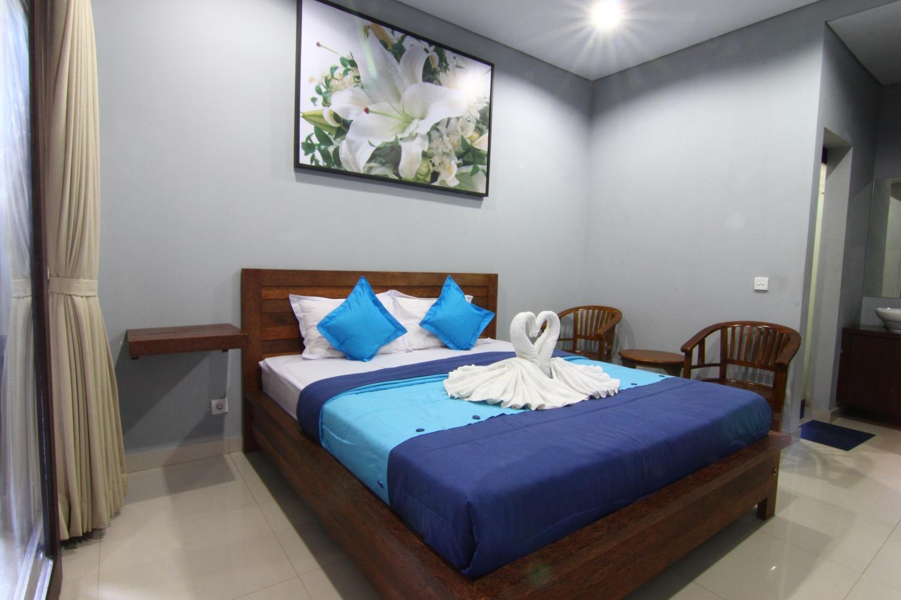Deluxe Double Room - Photo 9
