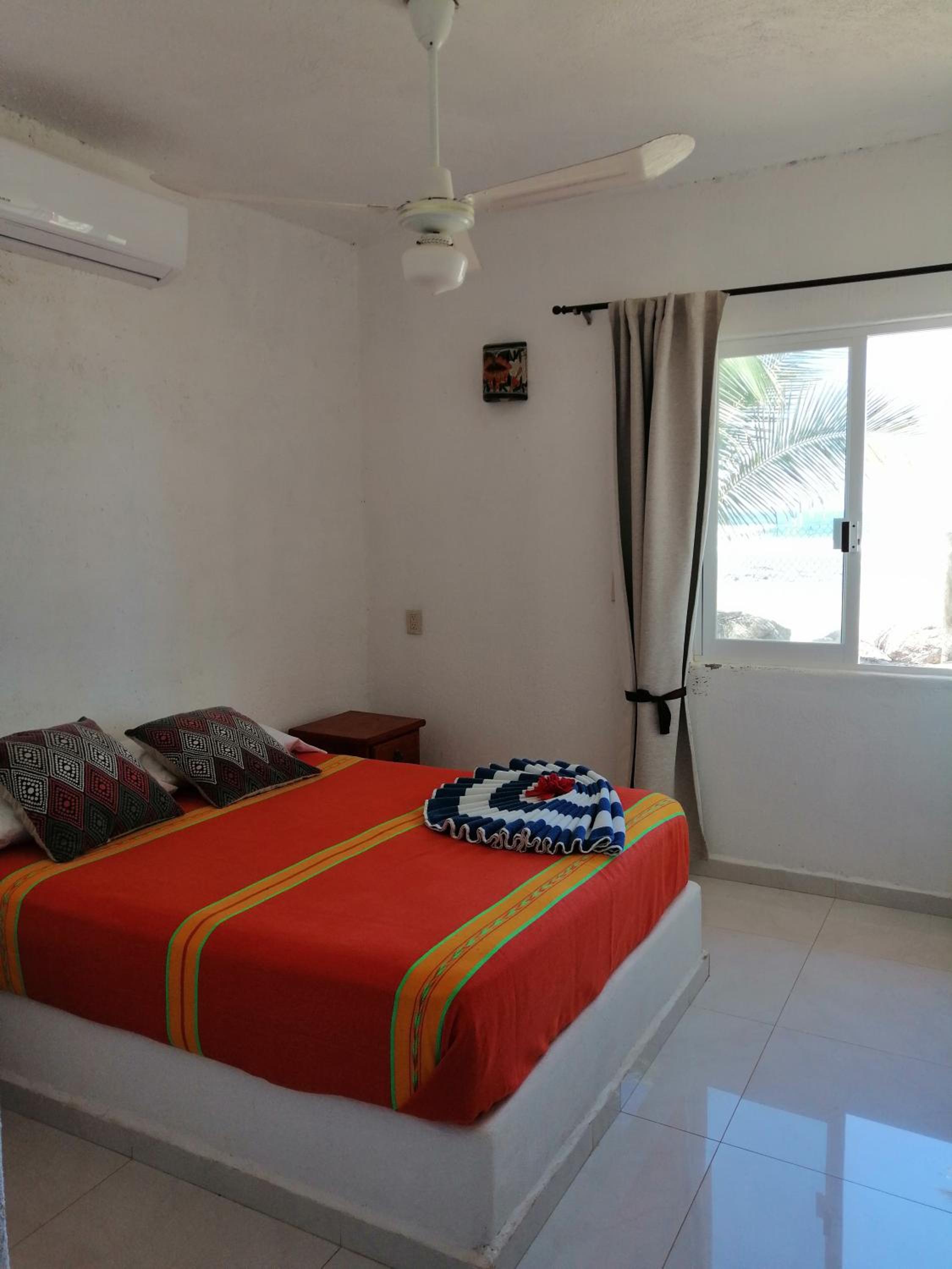 Three-Bedroom House photo 2