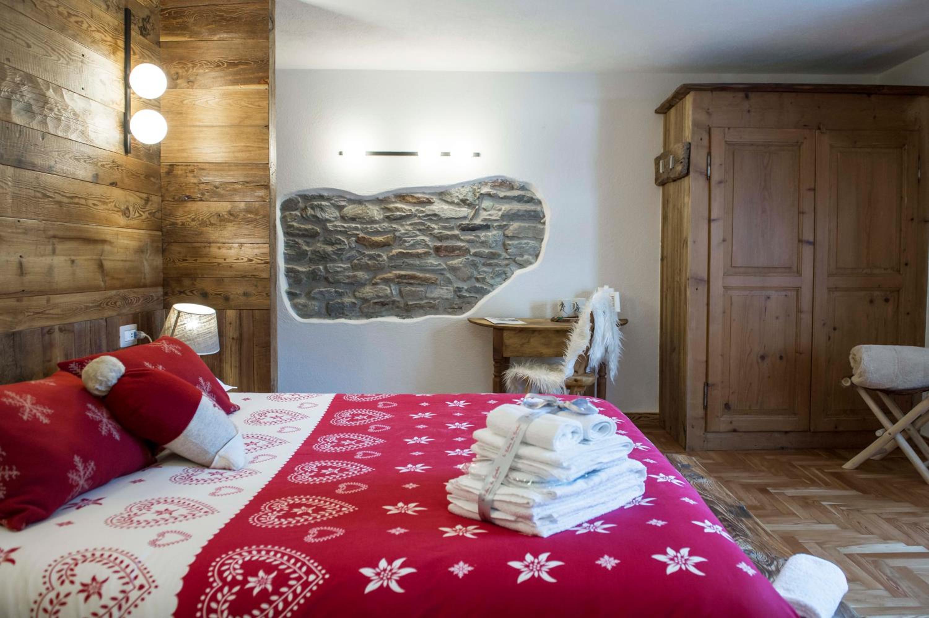 Deluxe Double or Twin Room with Turkish Bath - Photo 3