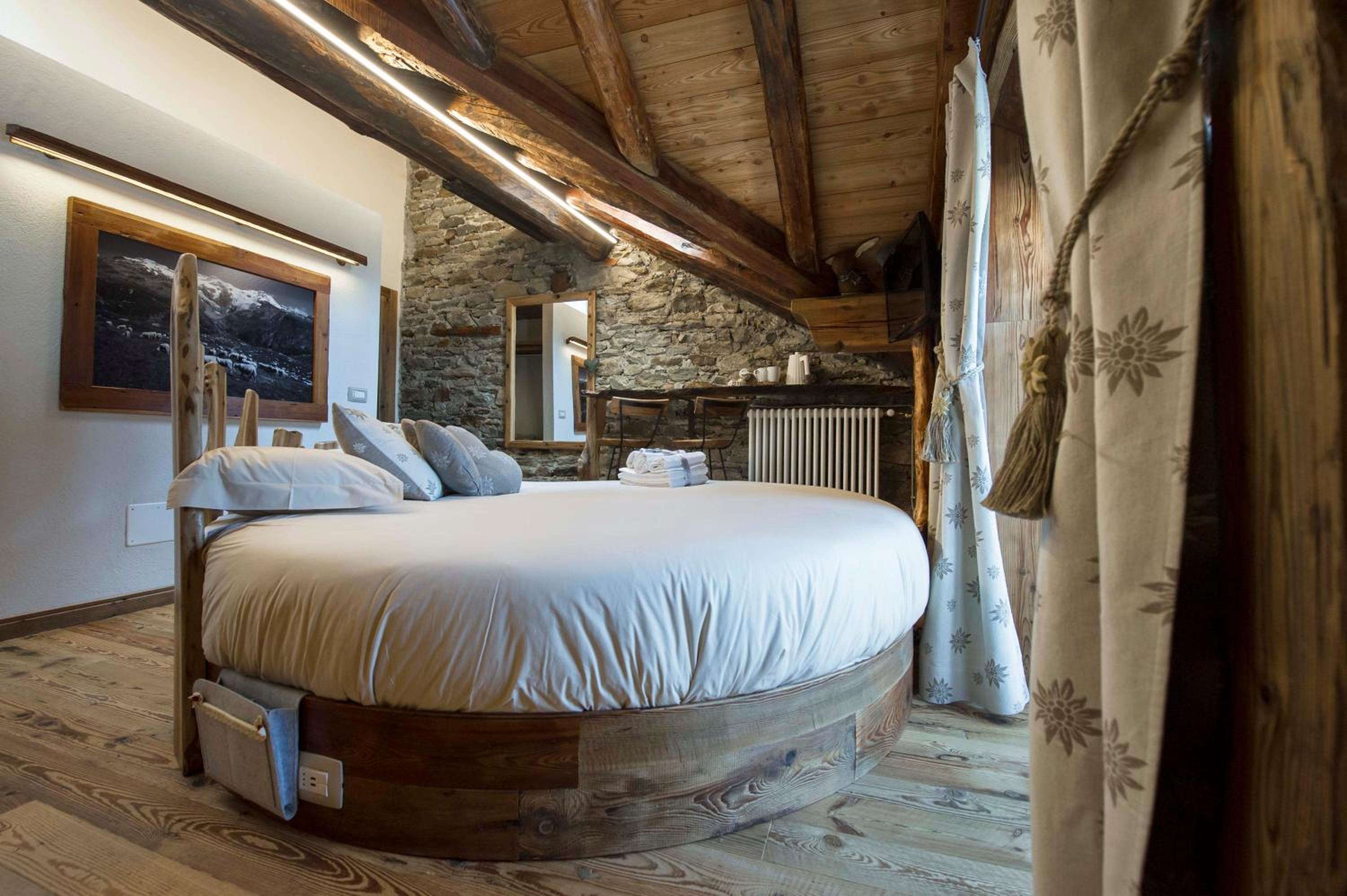 Junior Suite with Sauna - Photo 4