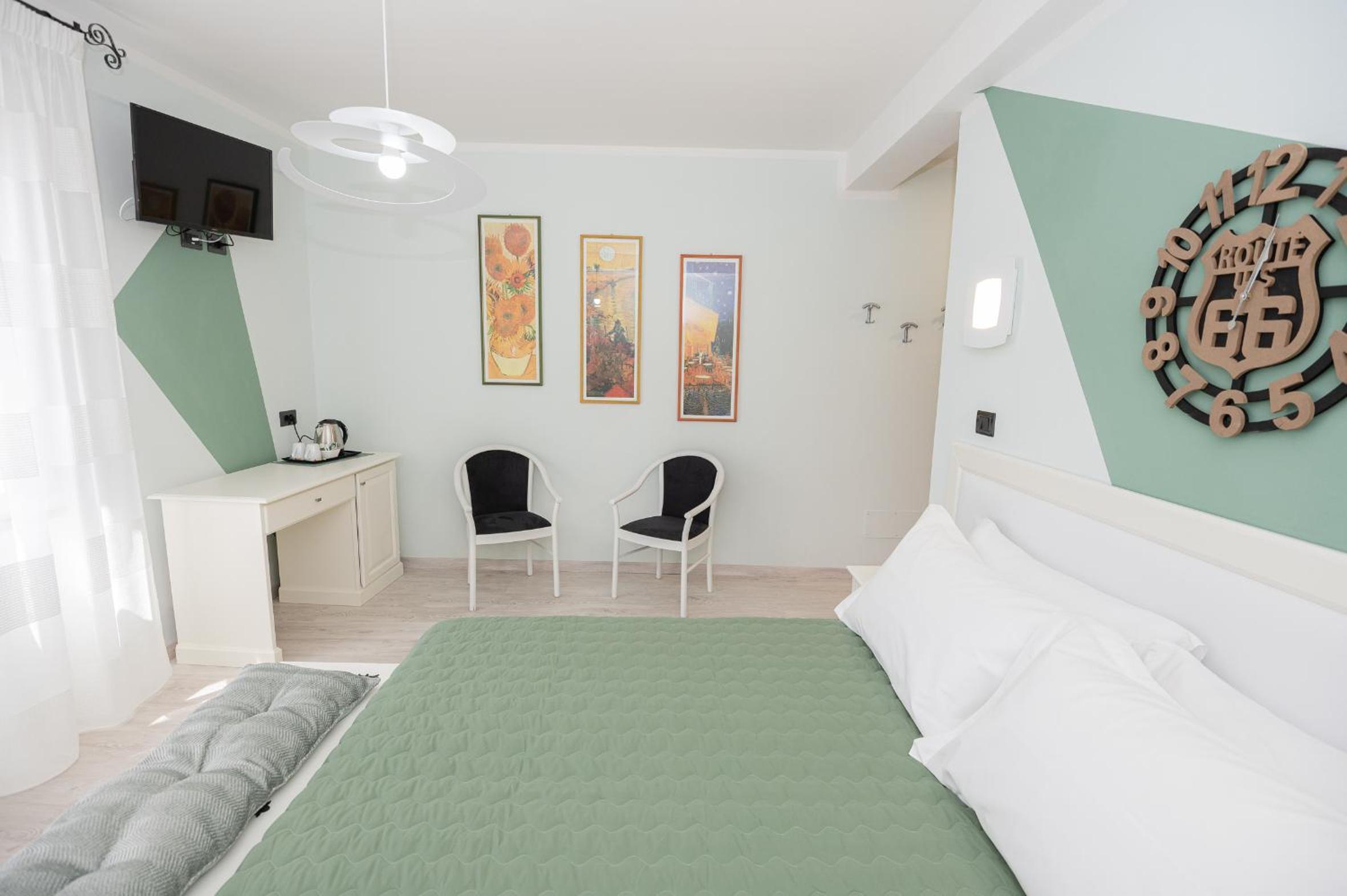 Superior Double or Twin Room photo 3