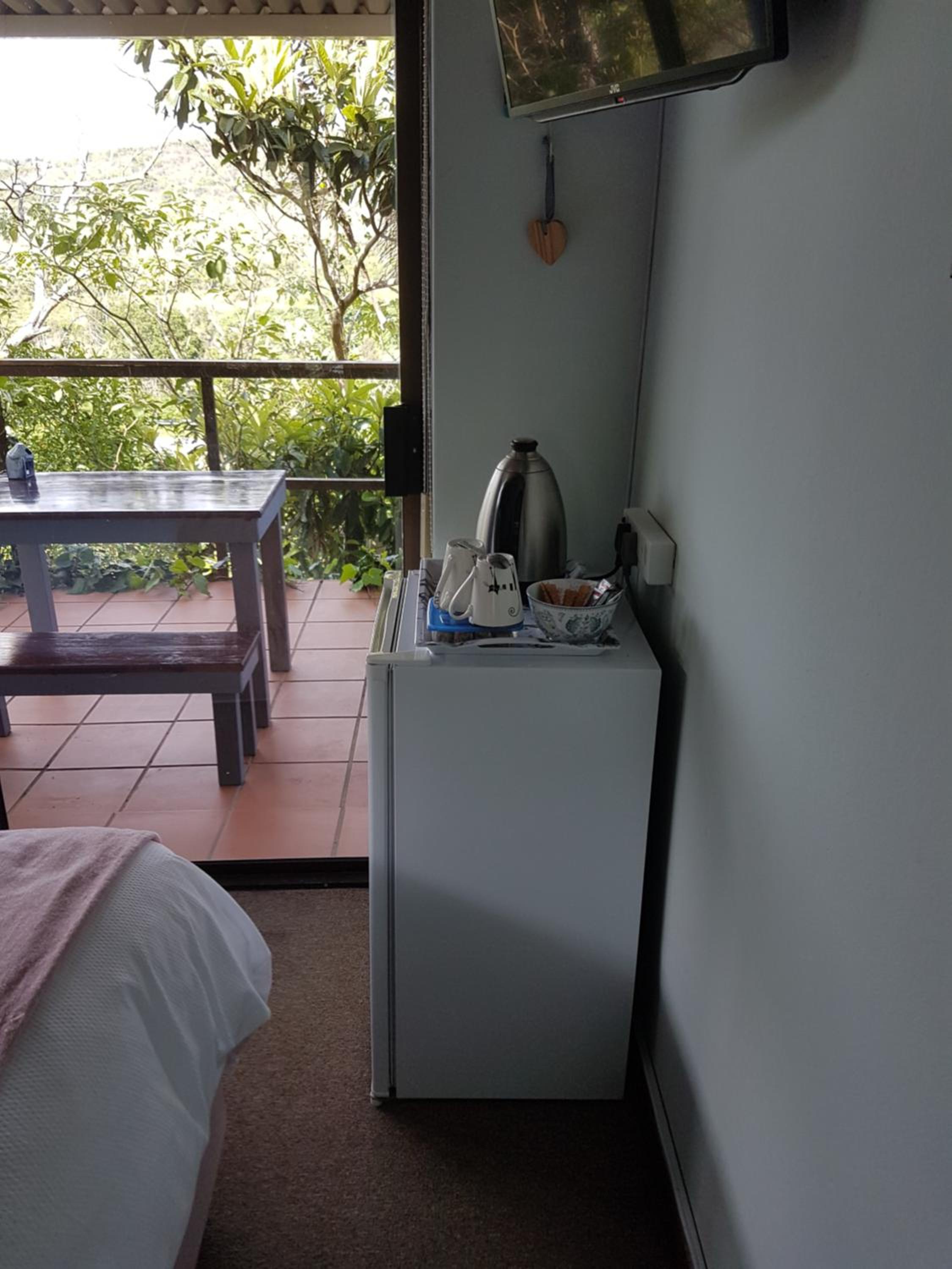 One-Bedroom Apartment - Photo 2