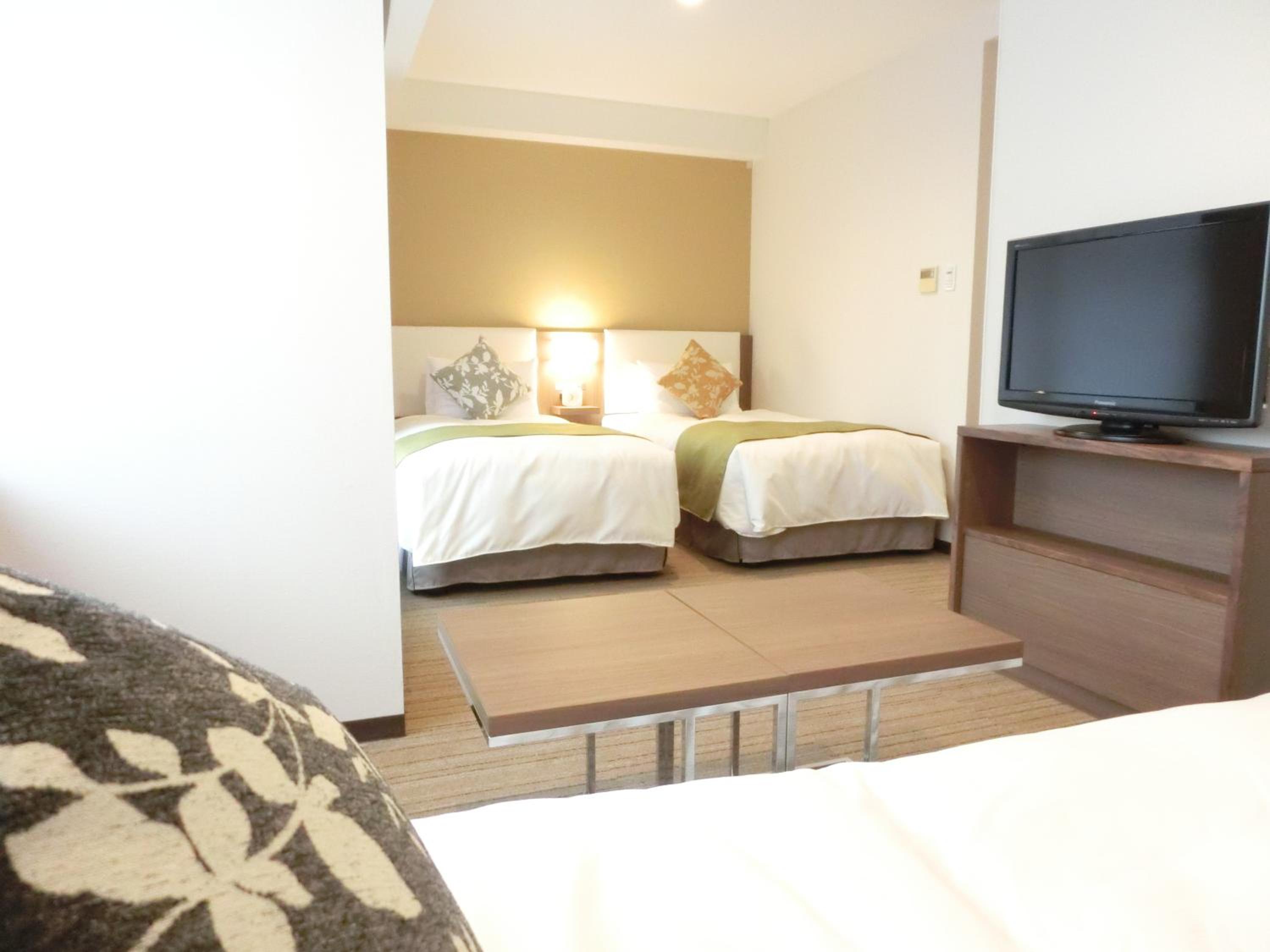 Superior Triple Room, 29 sqm(Washer/Dryer & Kitchenette) (3 Guests) - Non-Smoking