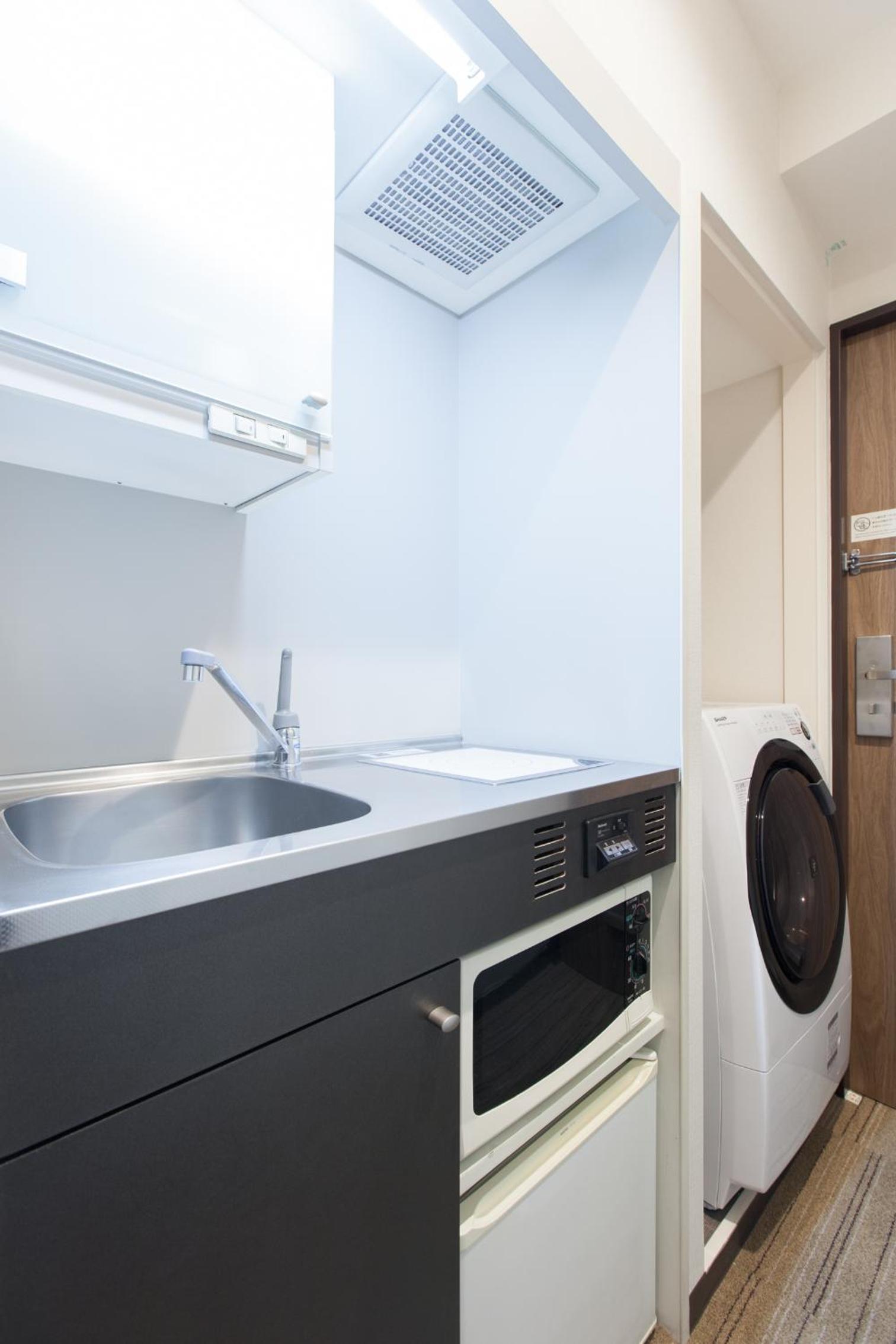 Superior Twin Room, 29 sqm(Washer/Dryer & Kitchenette) (1-2 Guests) - Non-Smoking photo 3