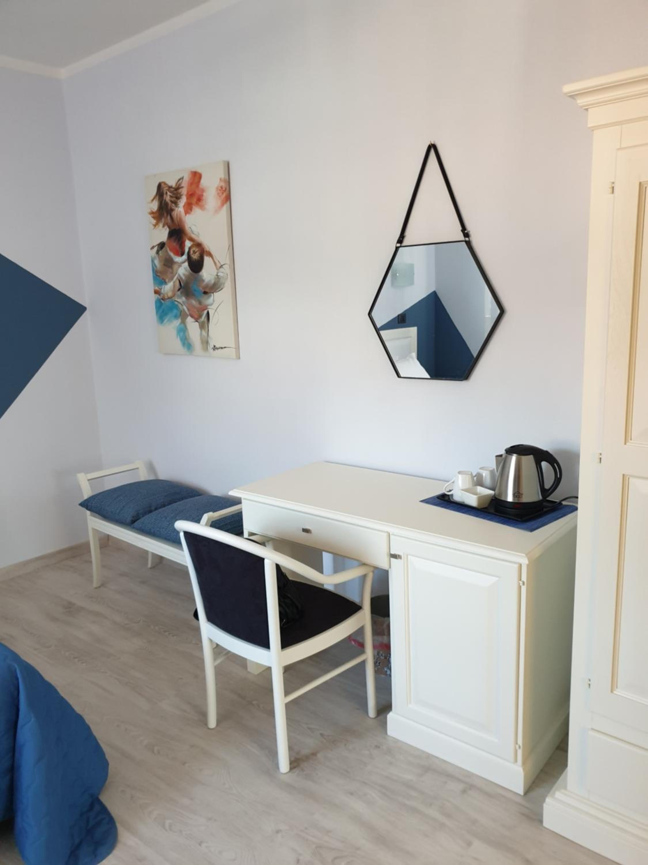 Standard Double or Twin Room - Photo 4