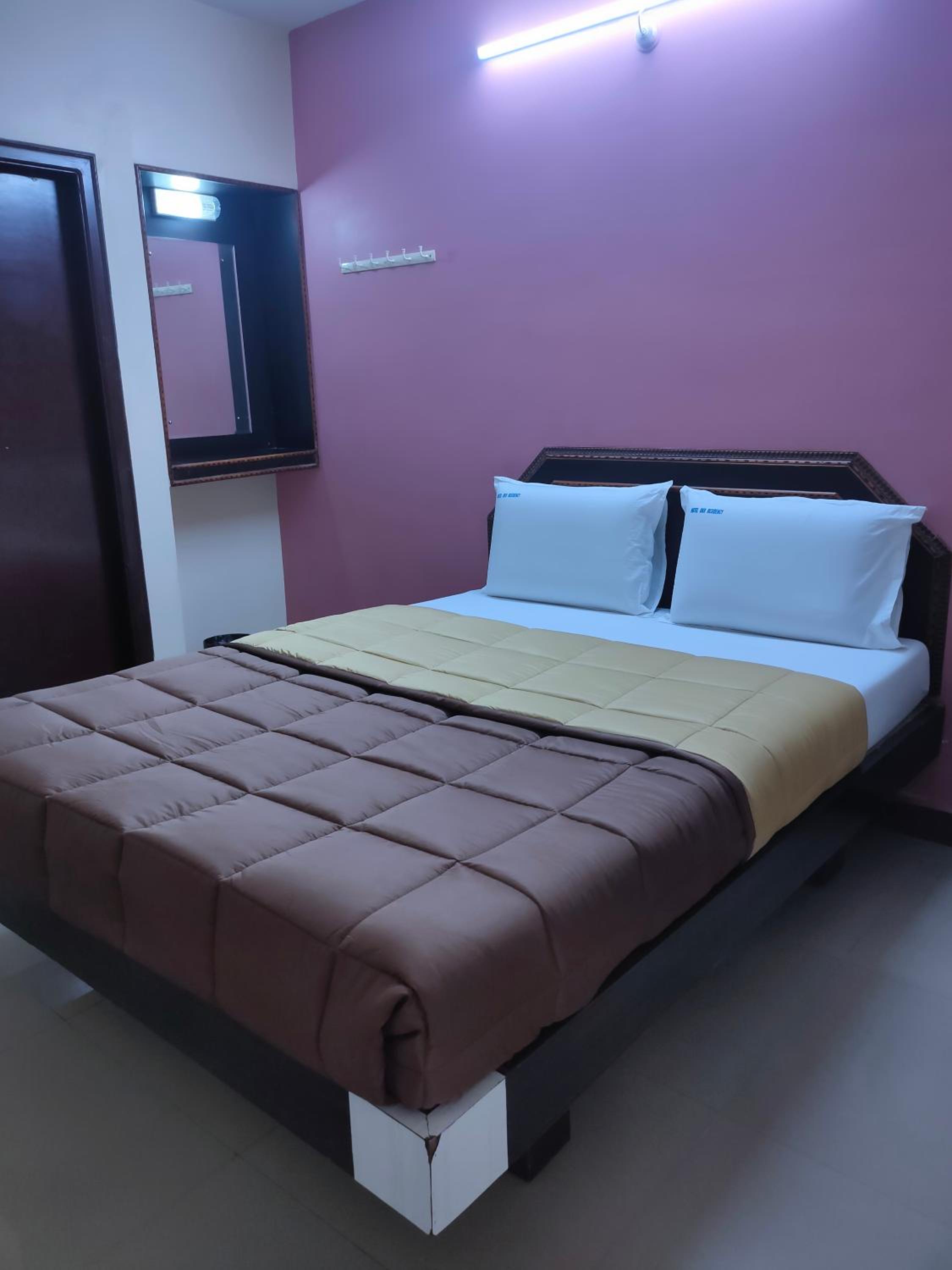 Deluxe Double Room photo 3