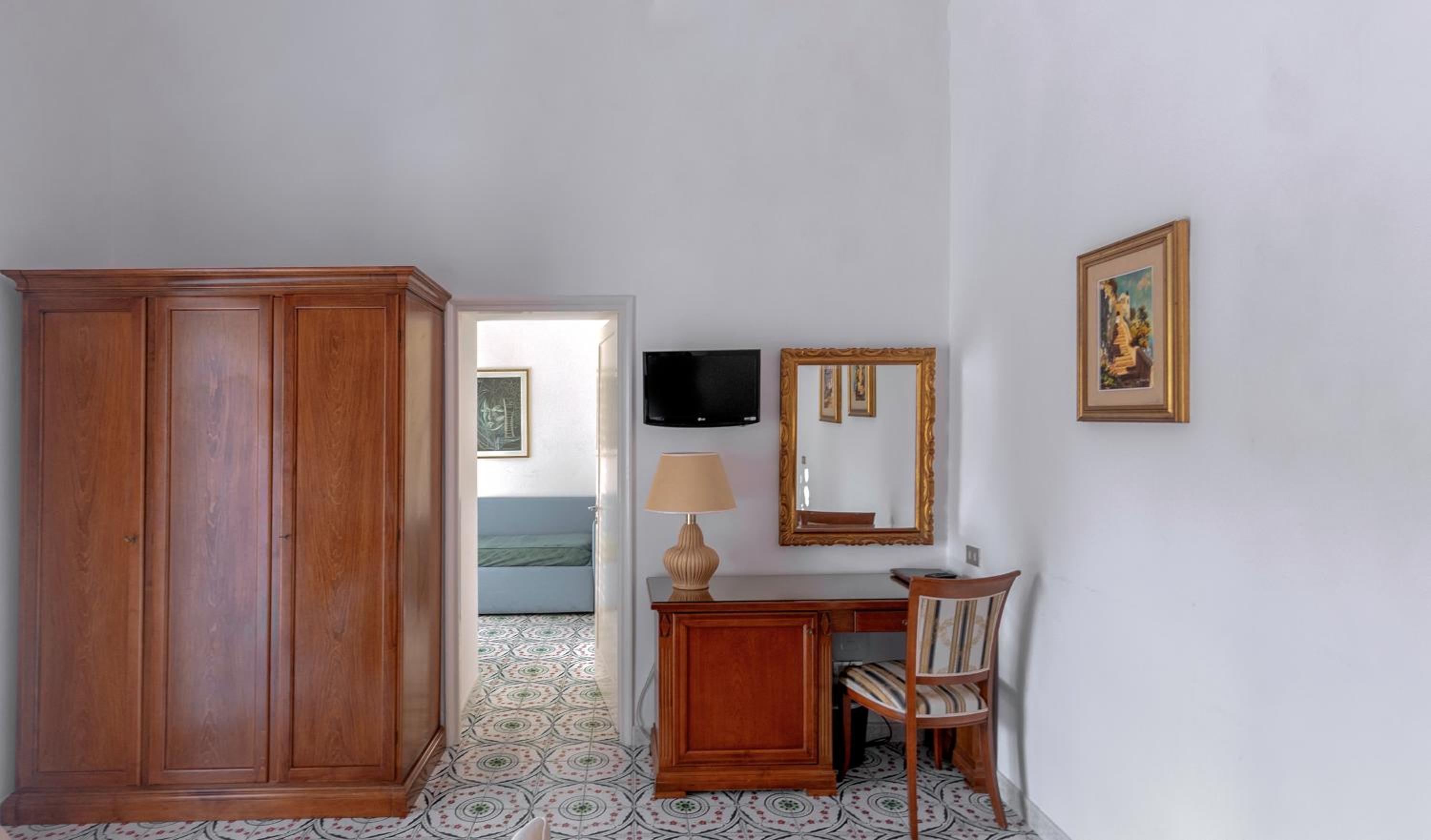 Double Room with Garden View - Photo 7