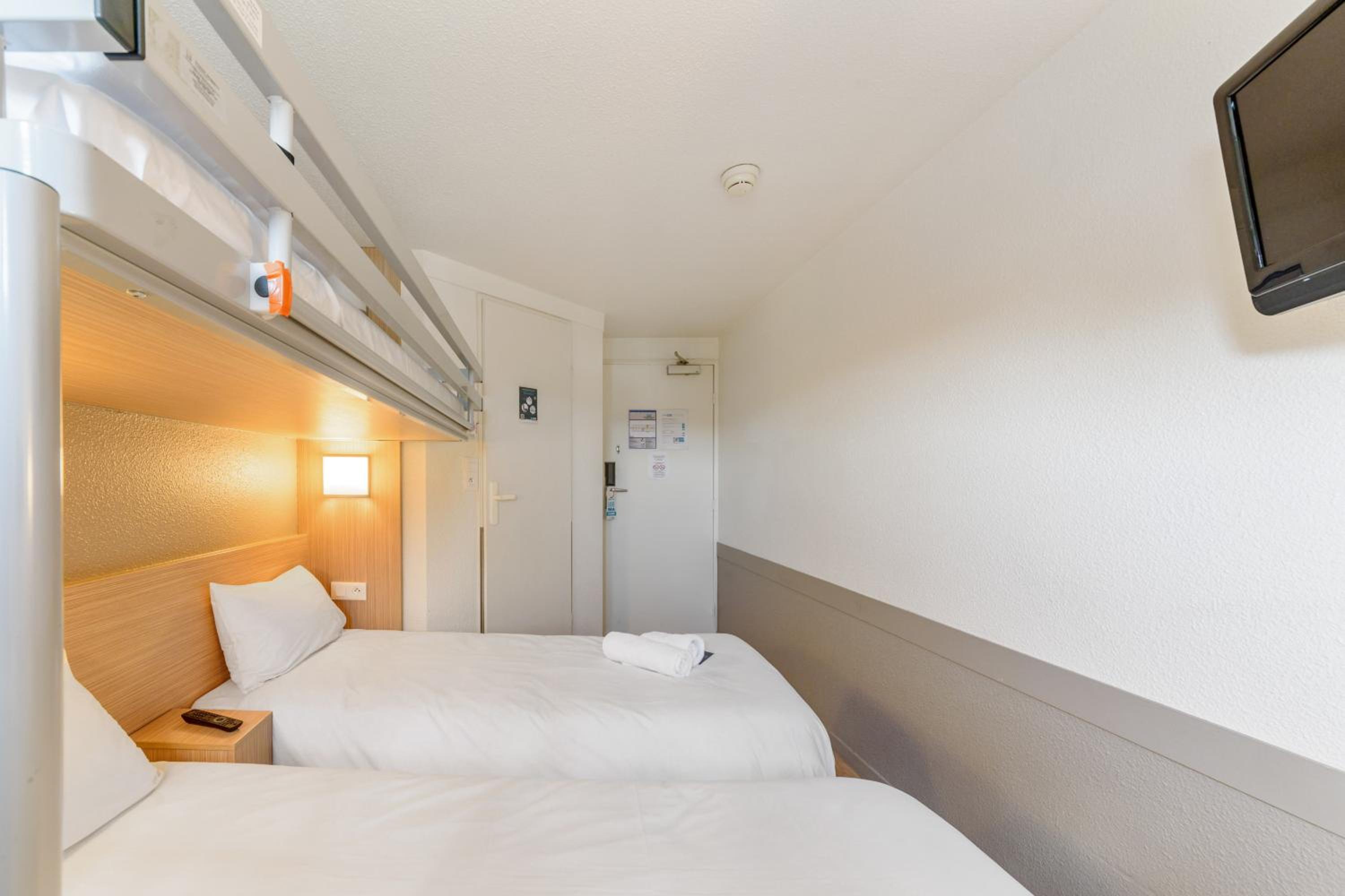 Triple Room (3 single Beds) - Photo 7