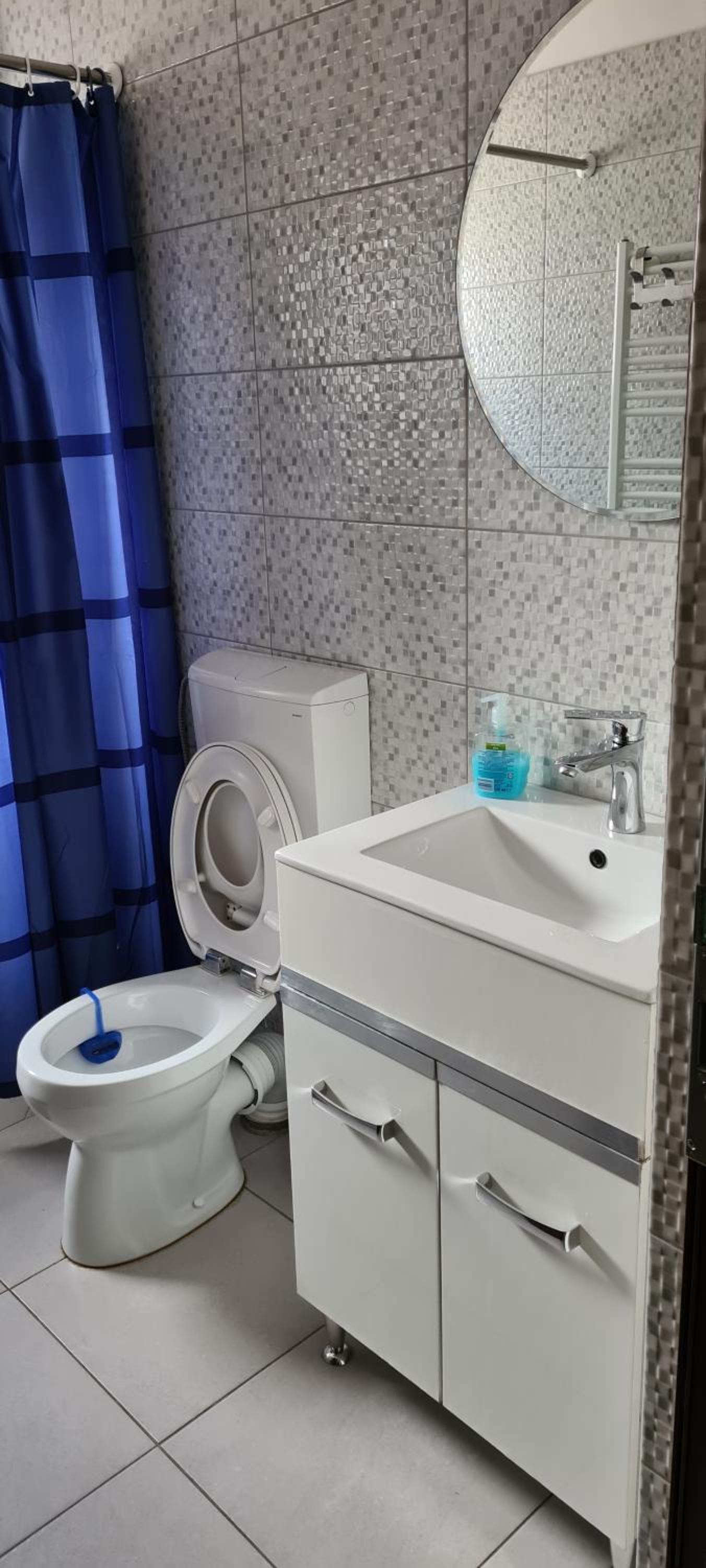 Apartment - Photo 3