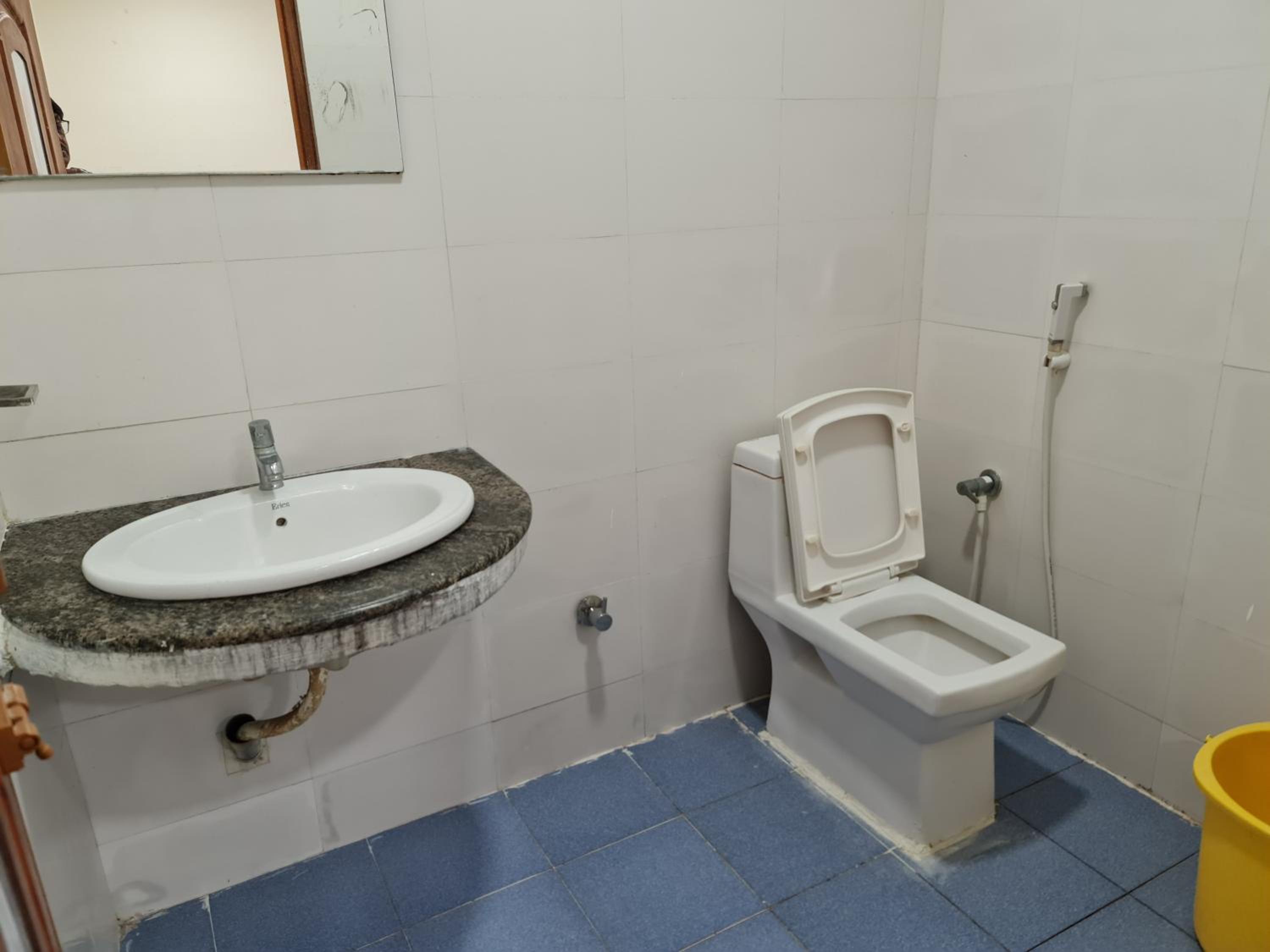 Deluxe Triple Room - Photo 8