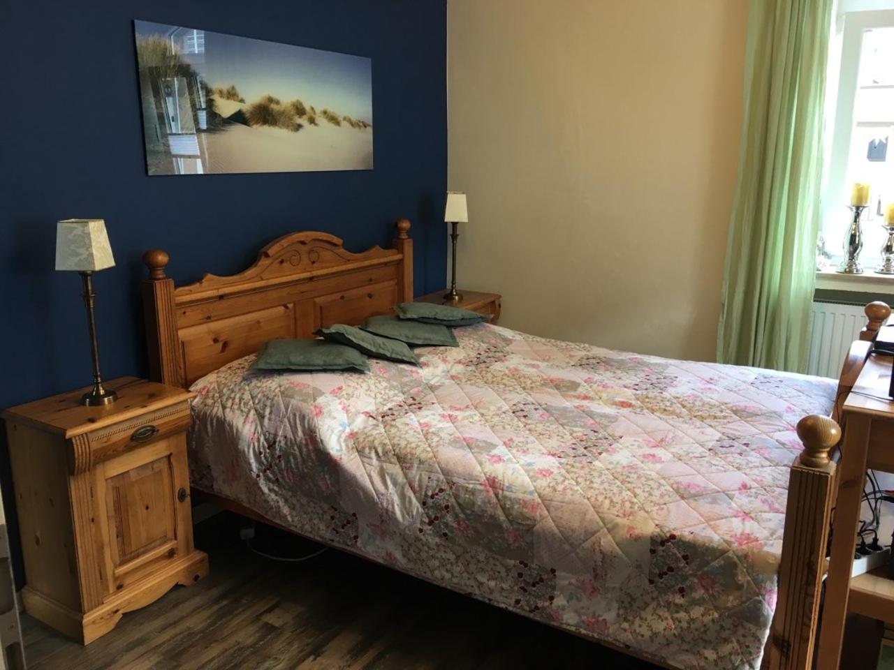 Studio Apartment photo 1
