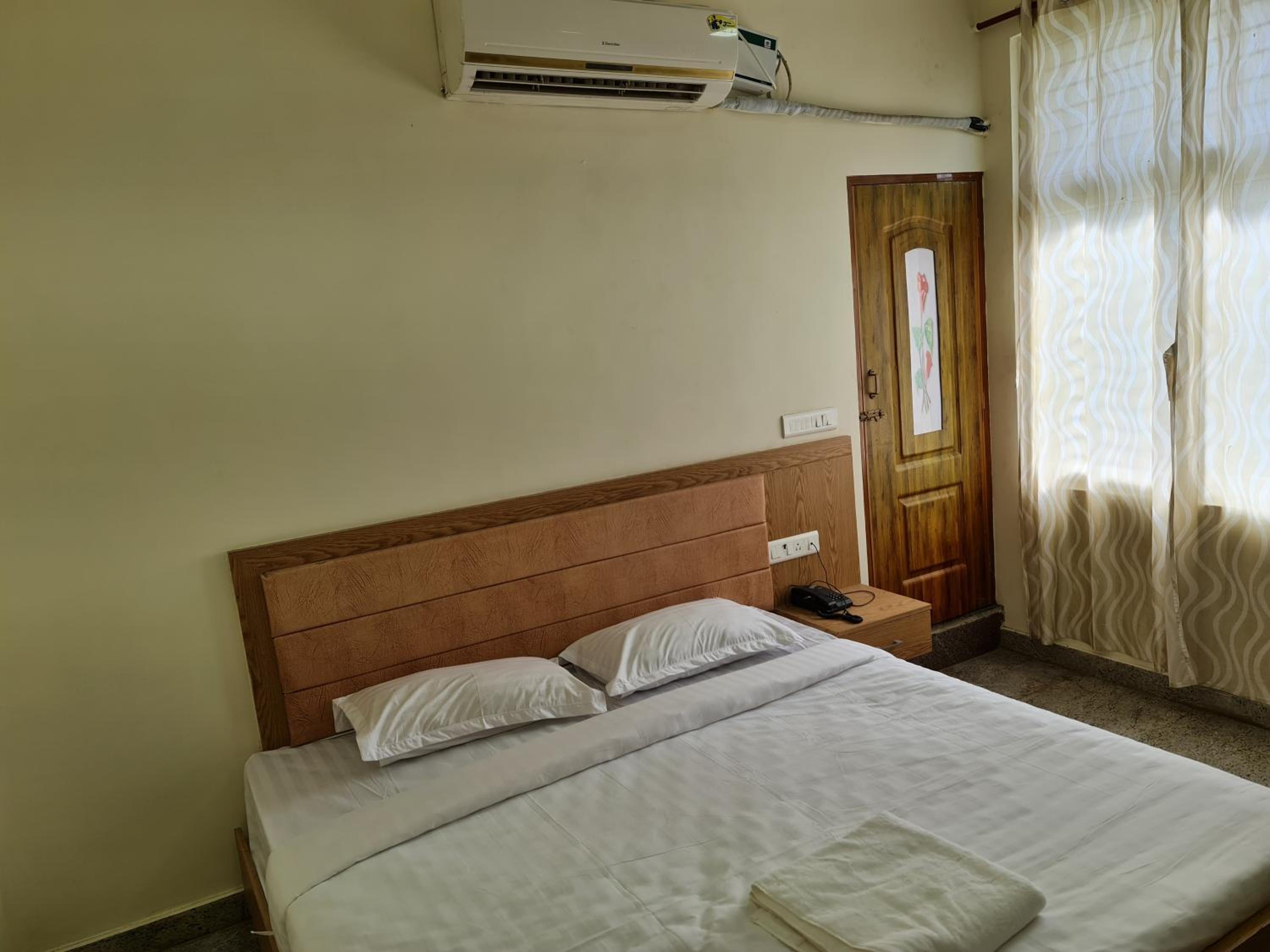 Deluxe Double Room - Photo 2