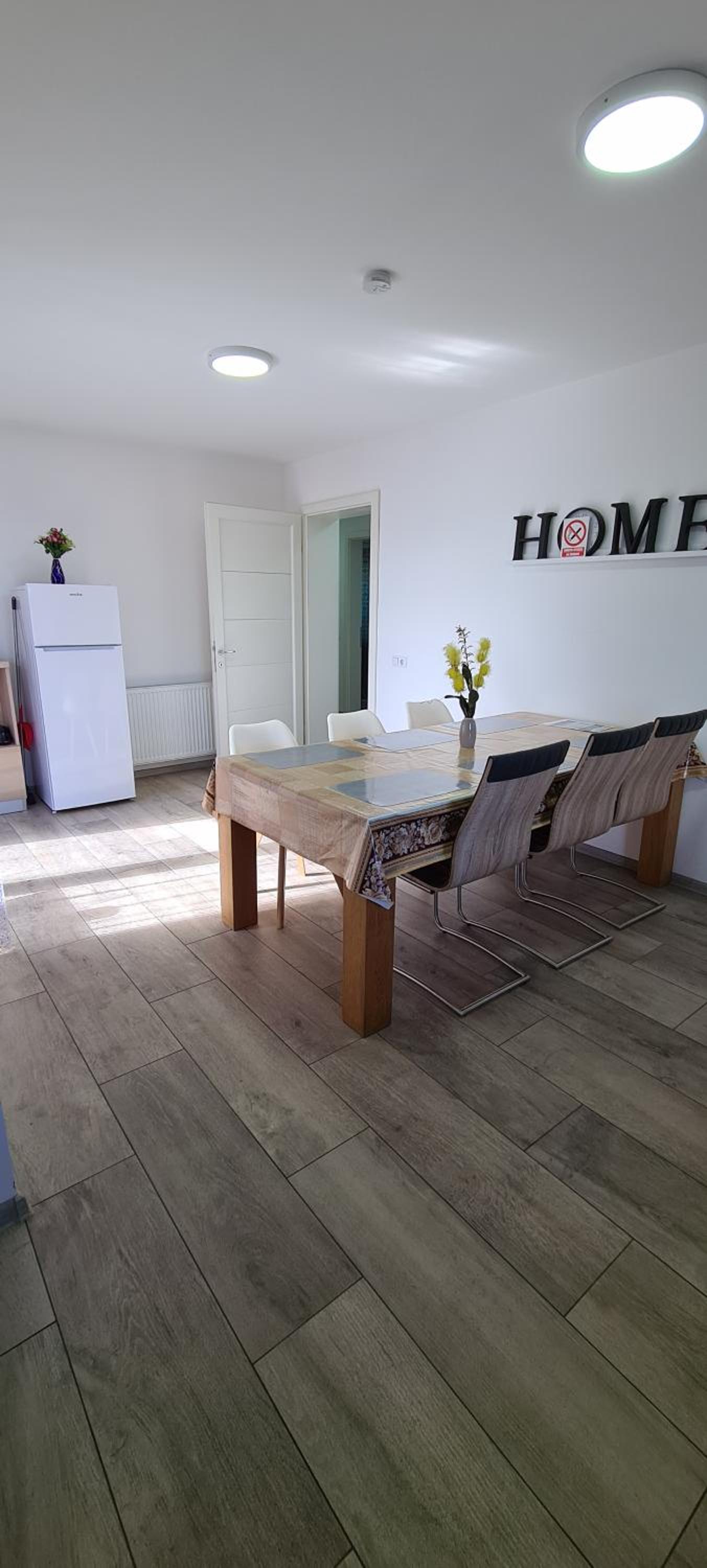 Apartment - Photo 23