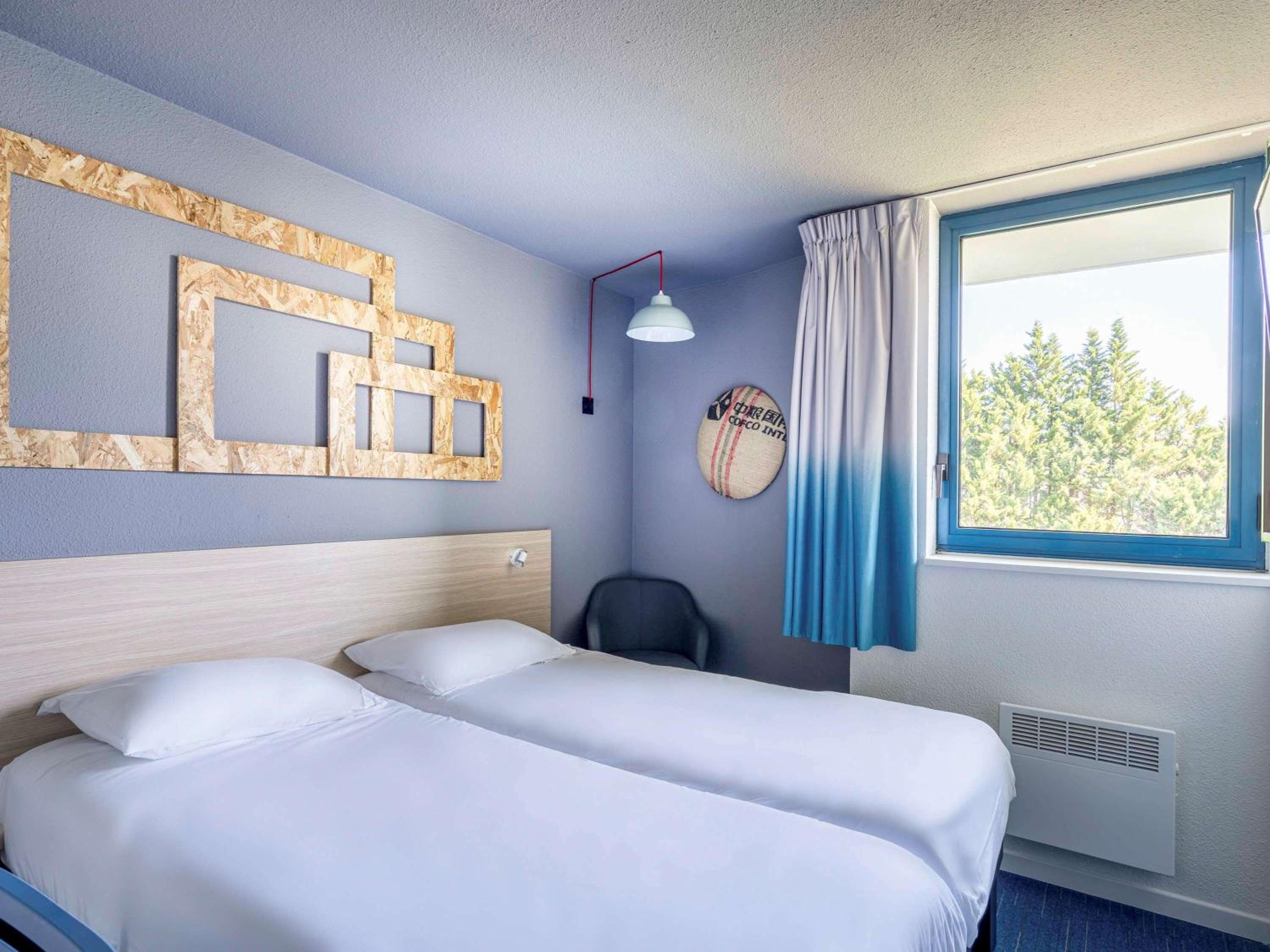 Pop Twin Room