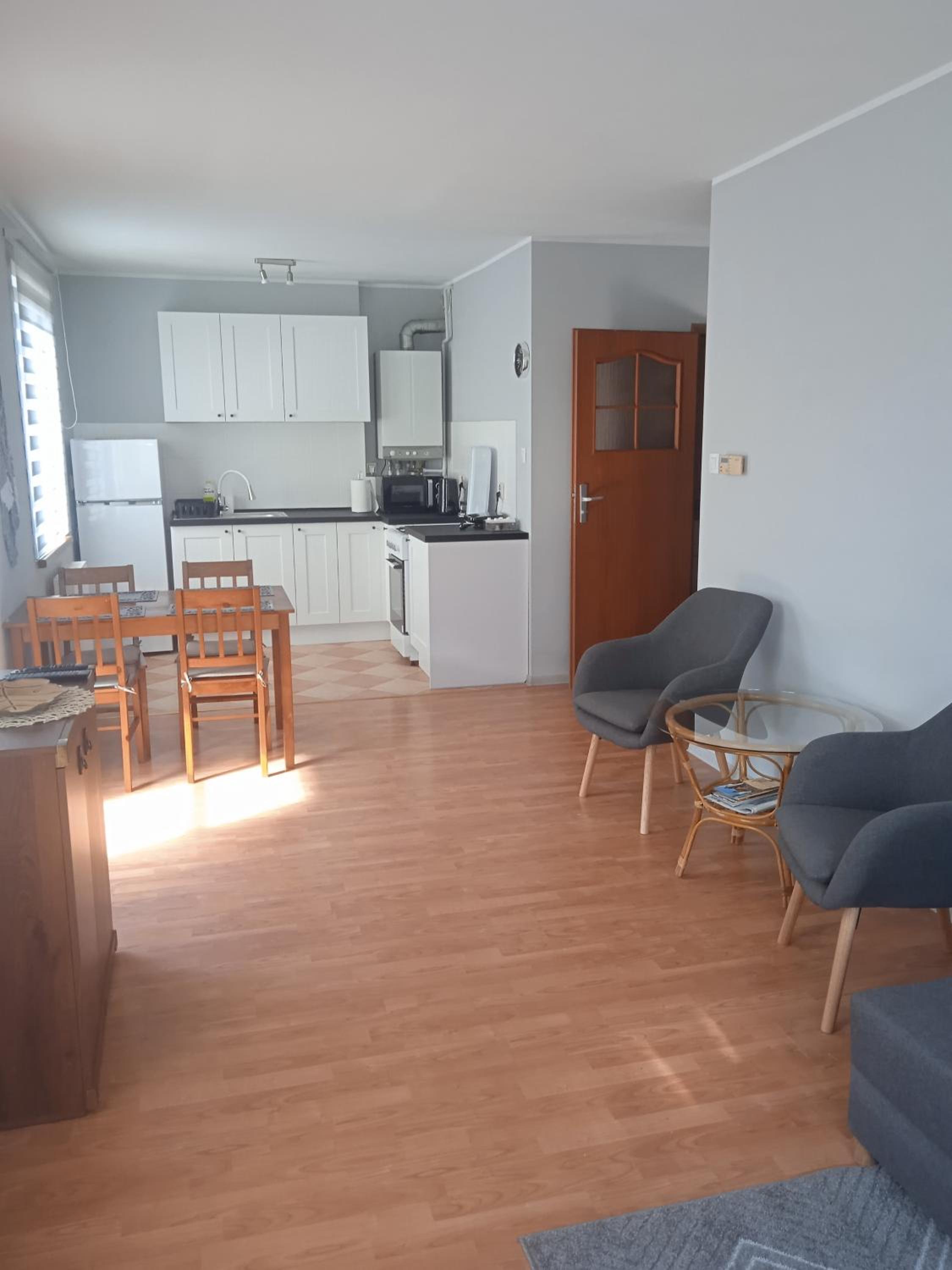 One-Bedroom Apartment - Photo 16