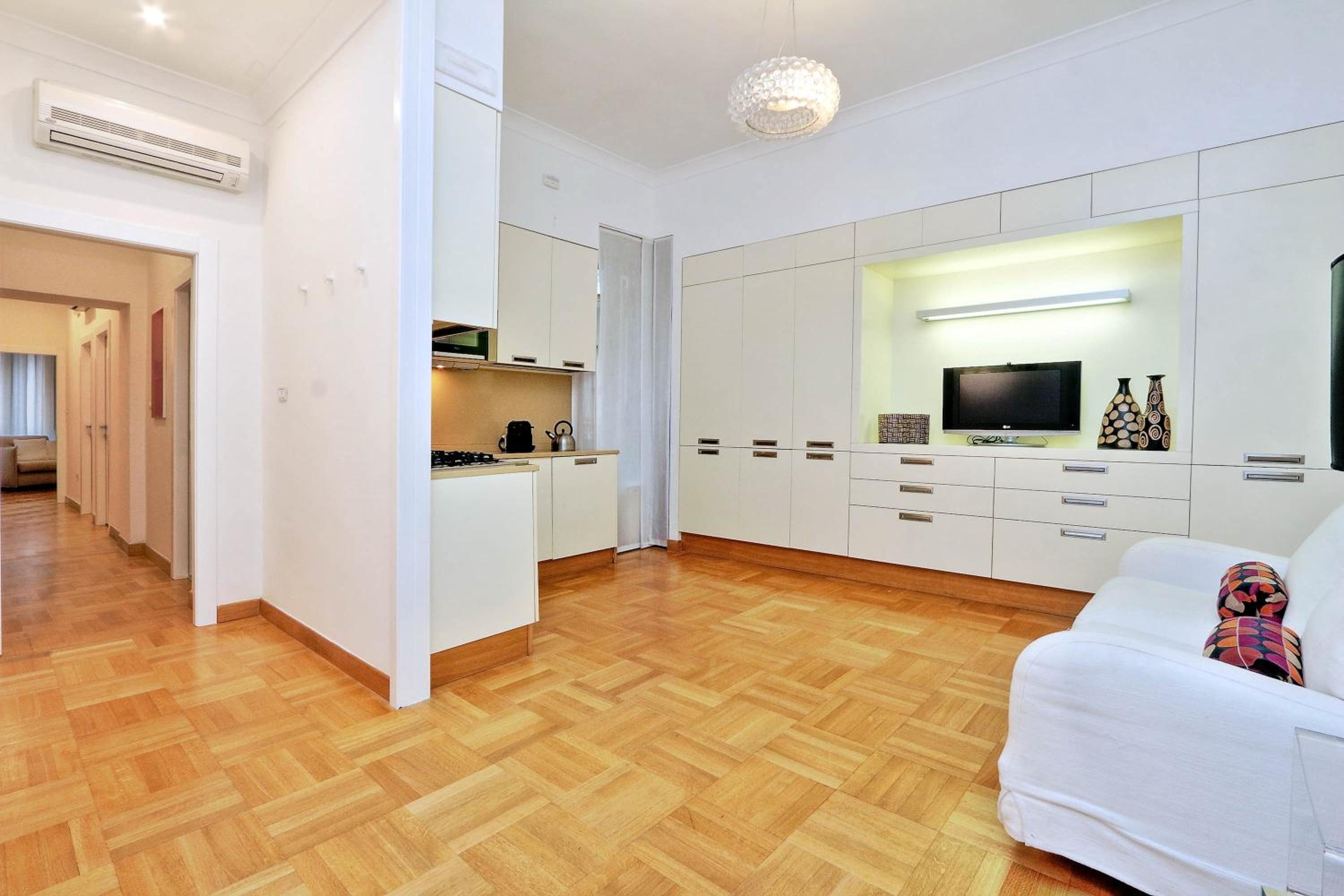 Deluxe Apartment
