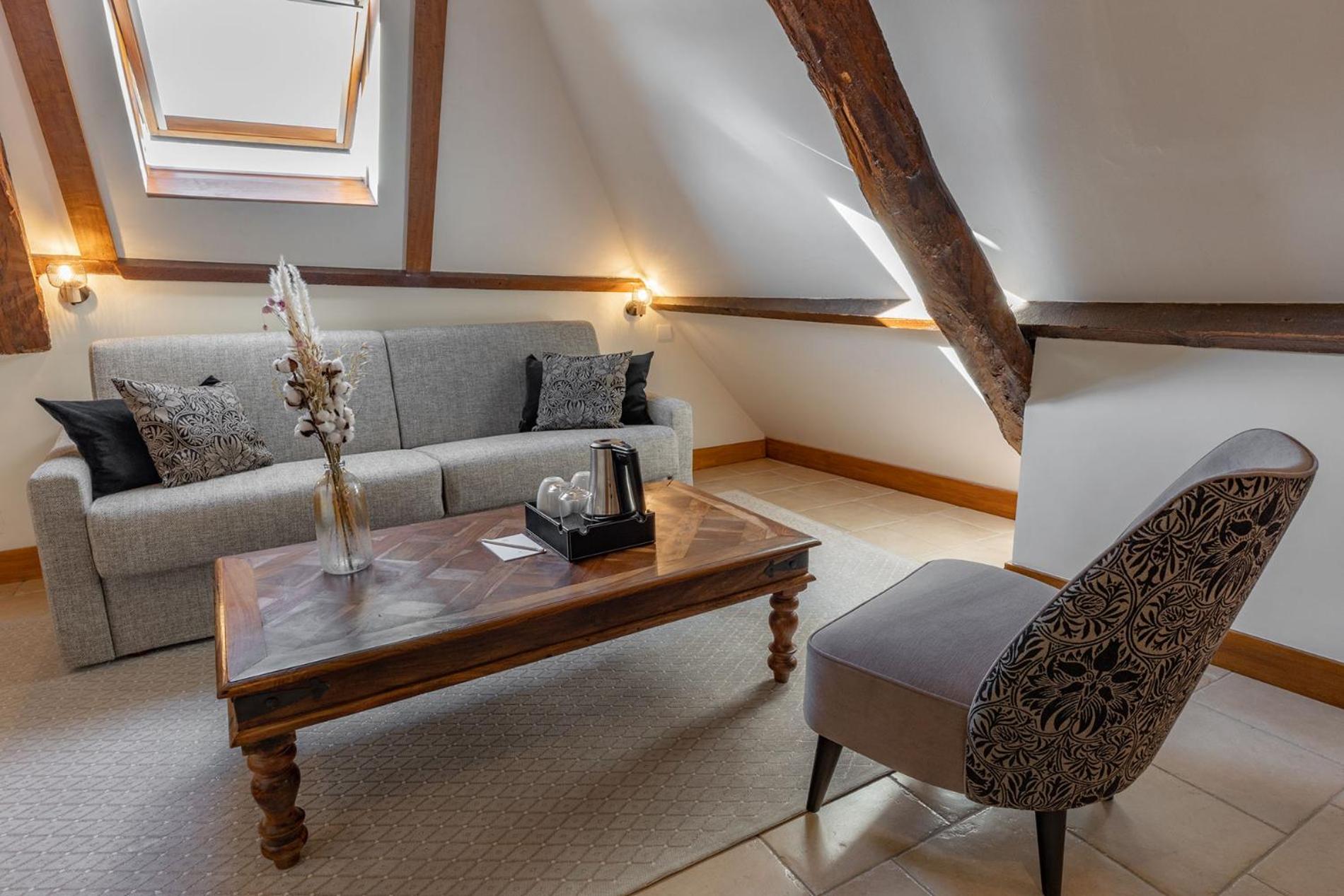 Family Room - Photo 4