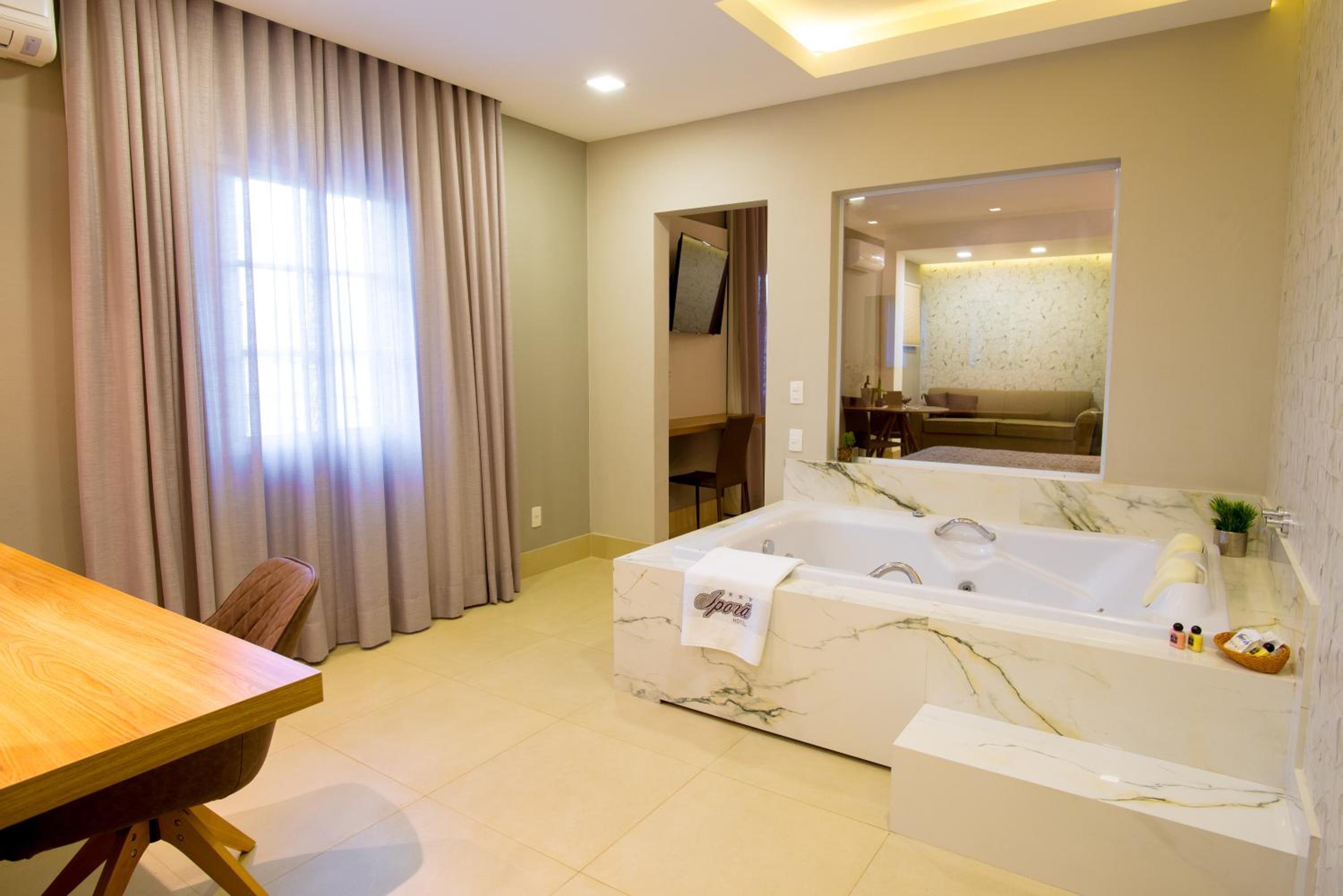 Suite with Spa Bath photo 2
