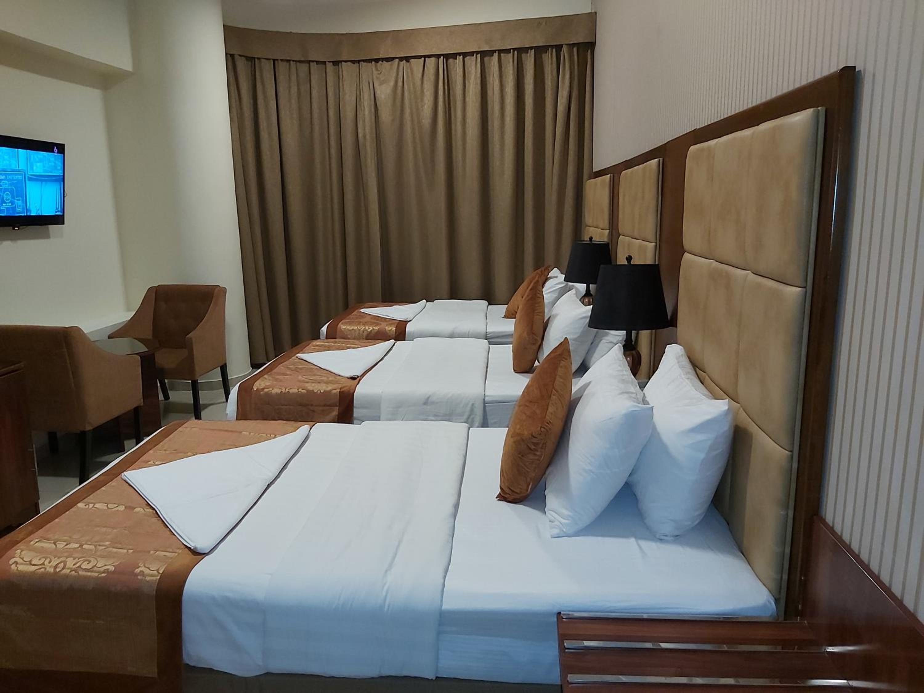 Standard Triple Room photo 2